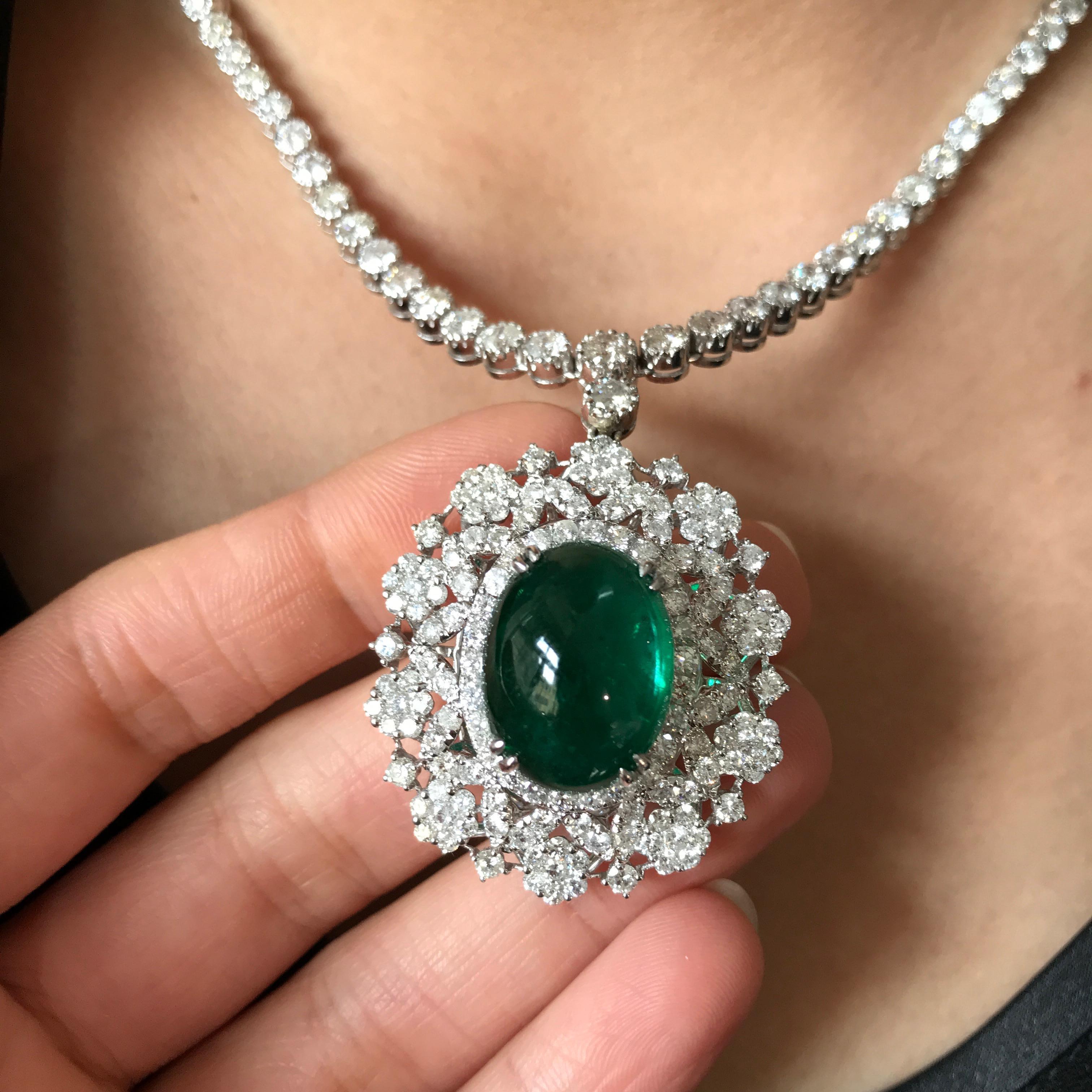 Art Deco 15.03 Carat Emerald Cabochon and Diamond Pendant Necklace For Sale