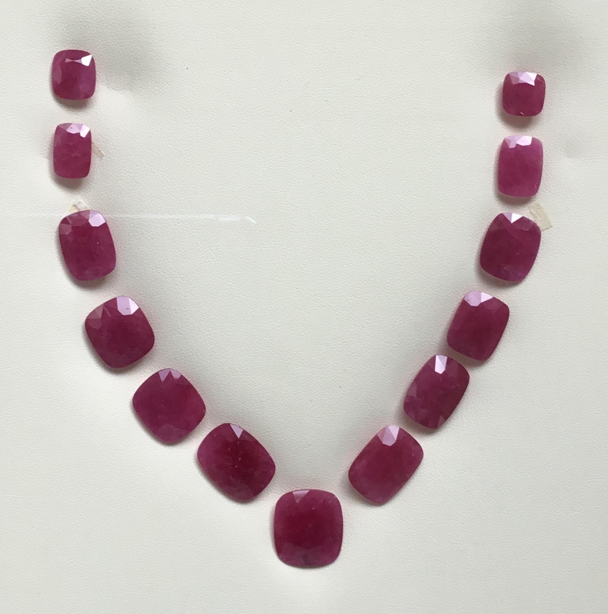 Art déco 150.41 Carats Ruby Mozambique Cushion Faceted Cutstone Layout Heated Natural Gem en vente