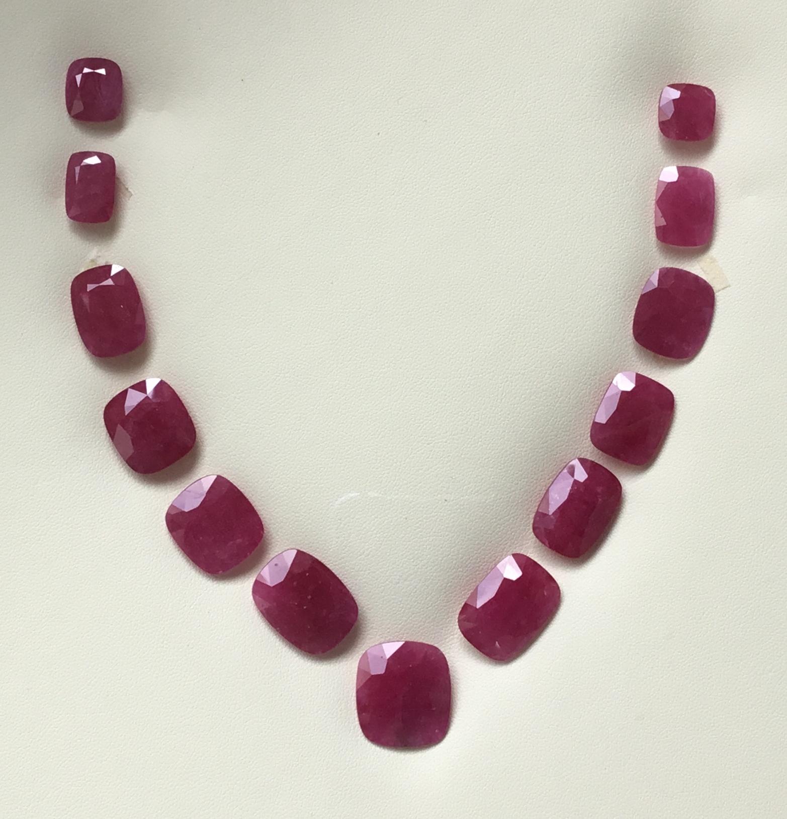 150.41 Carats Ruby Mozambique Cushion Faceted Cutstone Layout Heated Natural Gem Neuf - En vente à Jaipur, RJ
