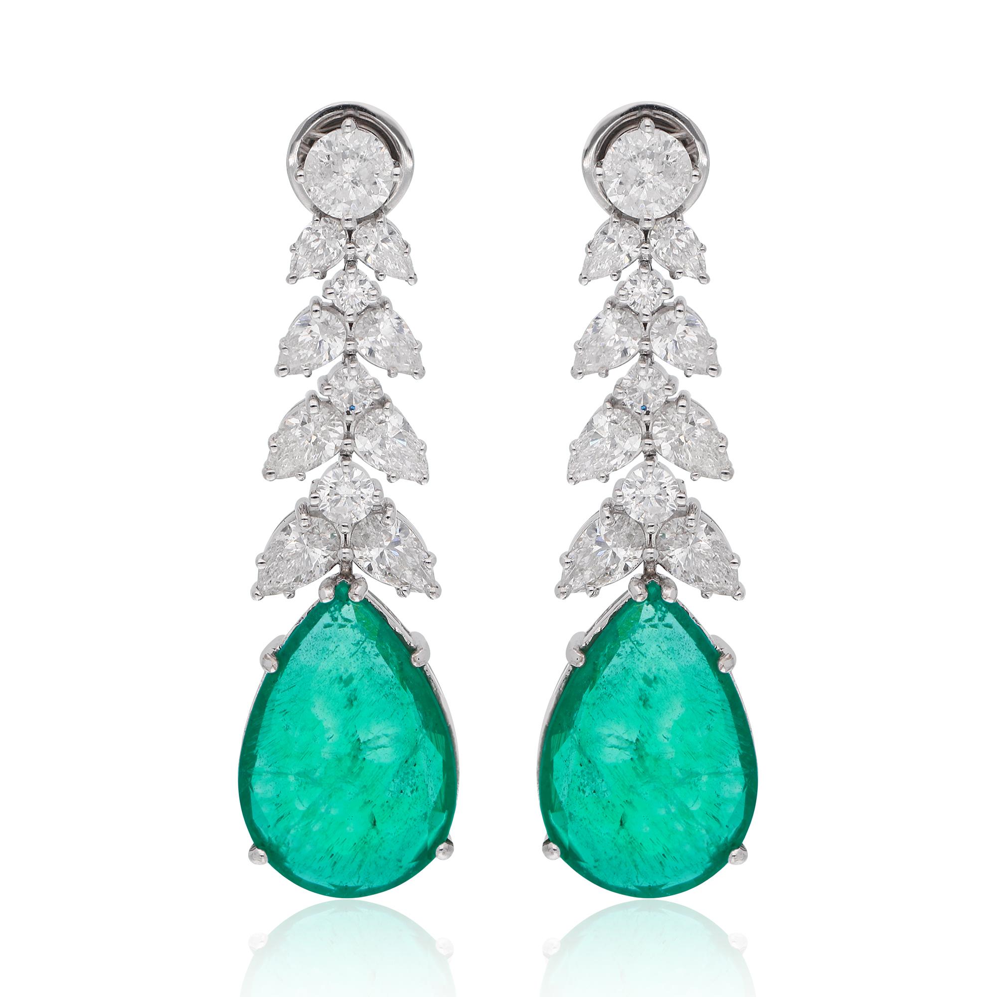 15.08Ct Pear Cut Zambian Emerald Diamond Dangle Drop Earrings 18k White Gold (Boucles d'oreilles pendantes) Neuf - En vente à Diera, Dubai