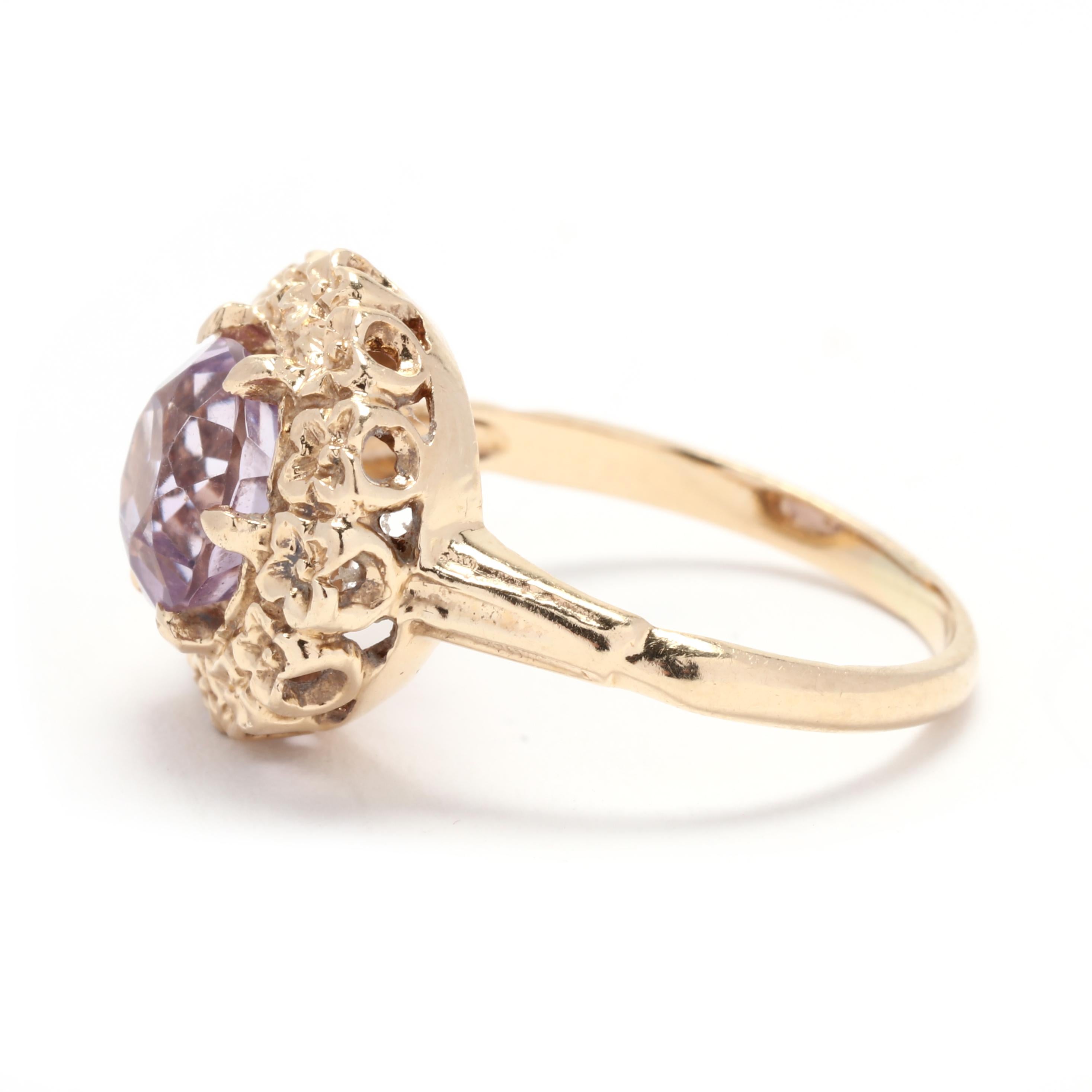 1.50ct Amethyst Flower Halo Ring, 14K Yellow Gold, Ring Size 5.5, Vintage Ring In Good Condition In McLeansville, NC