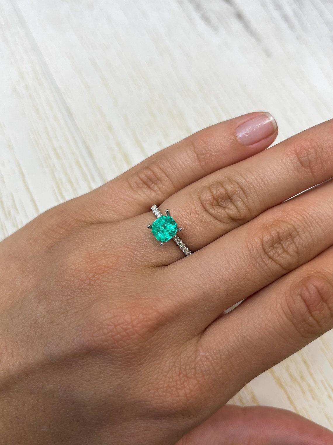 1,50 Karat Bluish Green Octagon Cut kolumbianischer Smaragd 7x7 Echter Mai Geburtsstein im Angebot 1