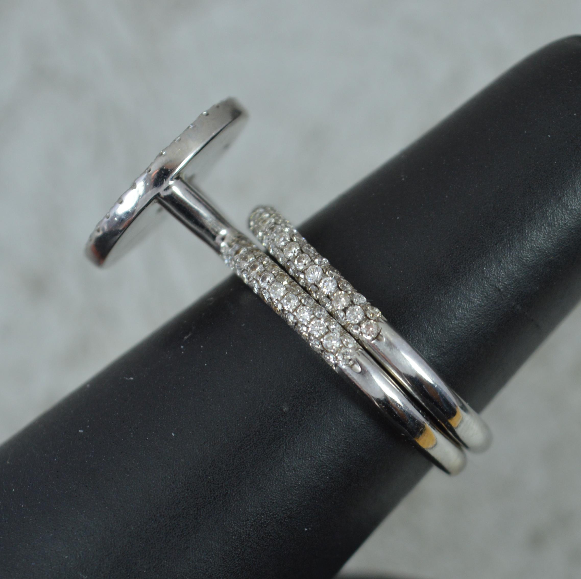 1.50ct Diamond and 14ct White Gold Bridal Set of Two Rings For Sale 4