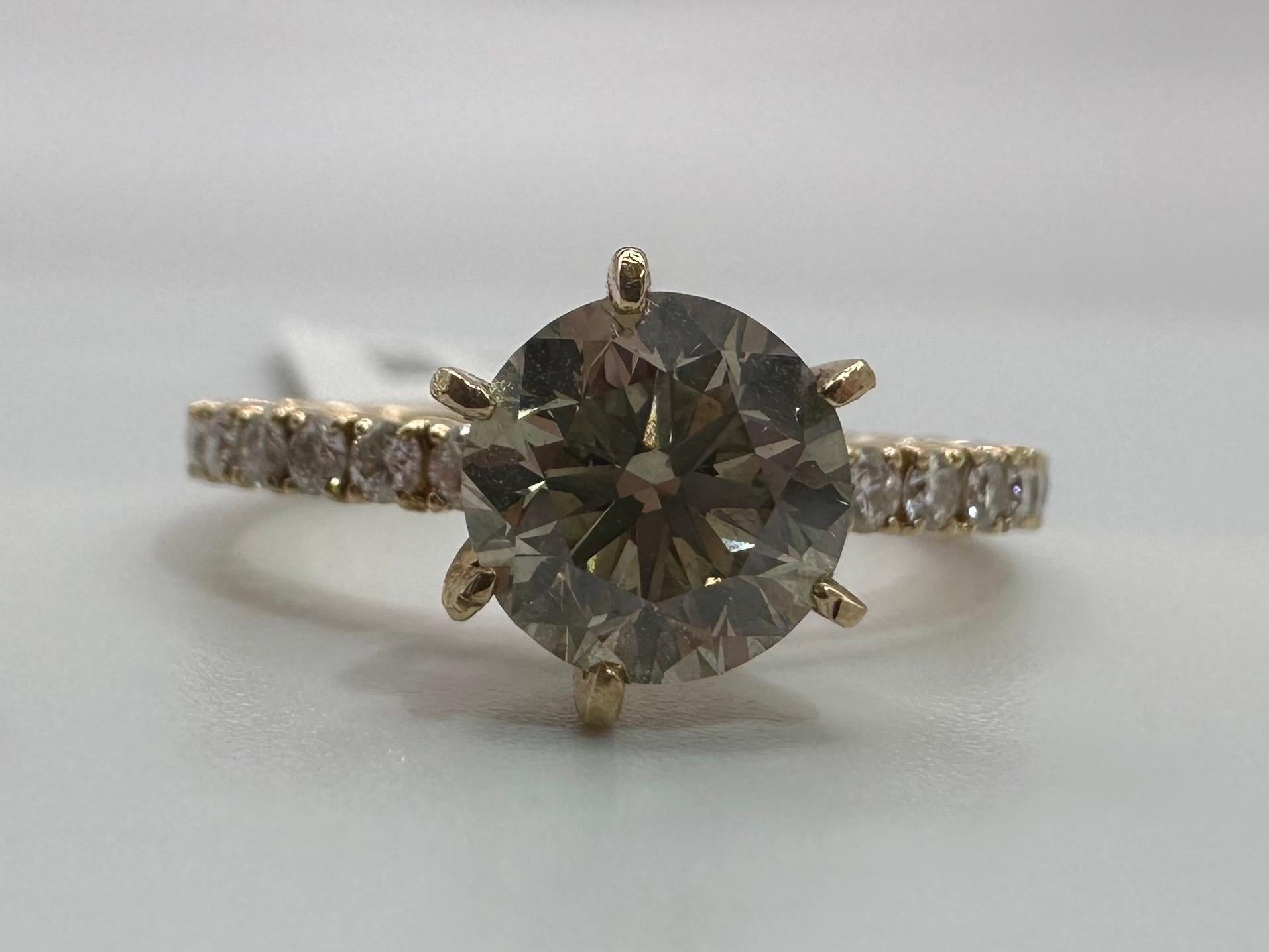 Stunning engagement ring featuring 1.50ct center Si2 clarity and G color, side diamonds are VS-SI and the ring is size 7, can be re-sized.
Handling time for the ring to ship is 10 days.
Certificate of authenticity comes with purchase!

ABOUT US
We