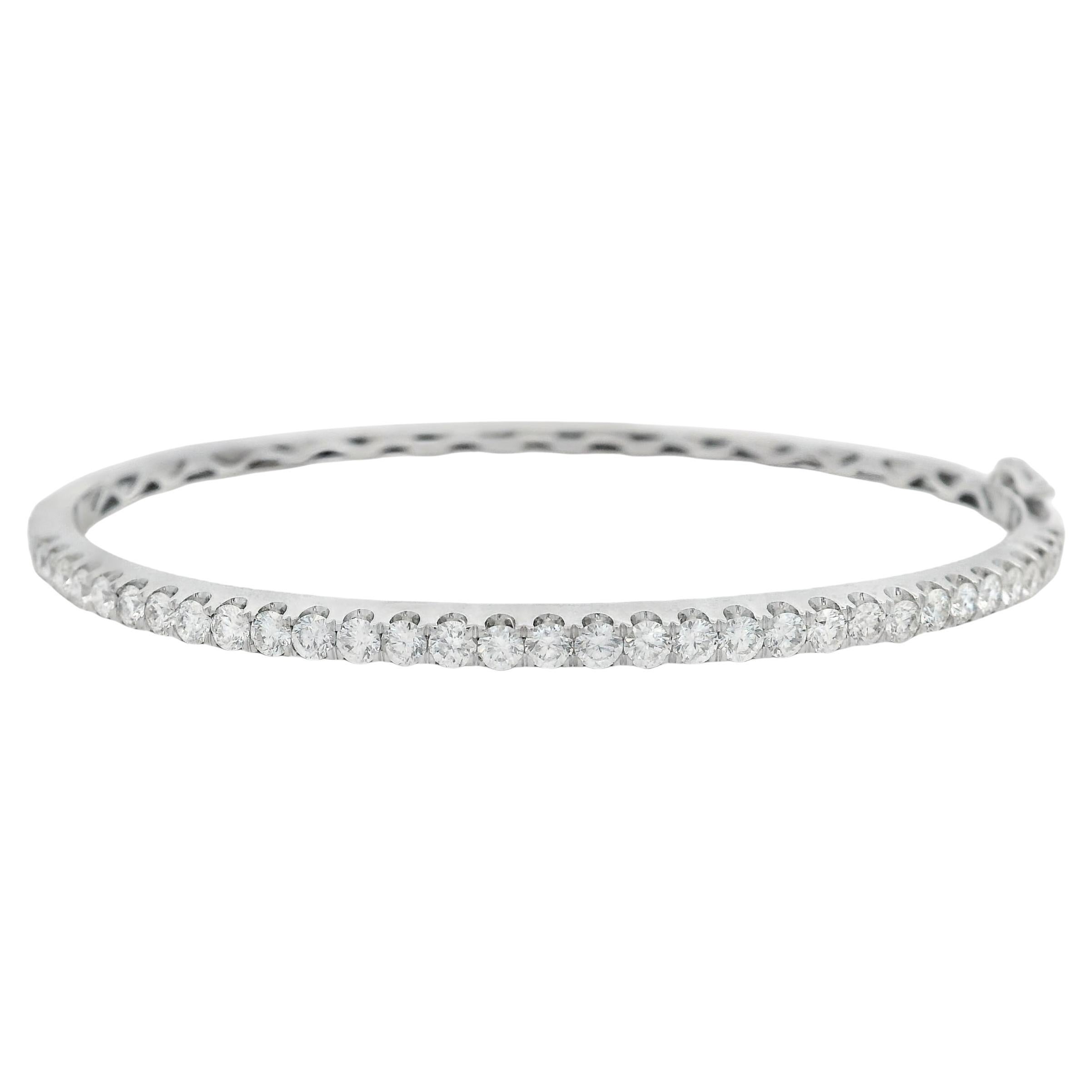 1.50ct Natural Diamond Hinged Bangle in 14K White Gold with 32 Round Stones