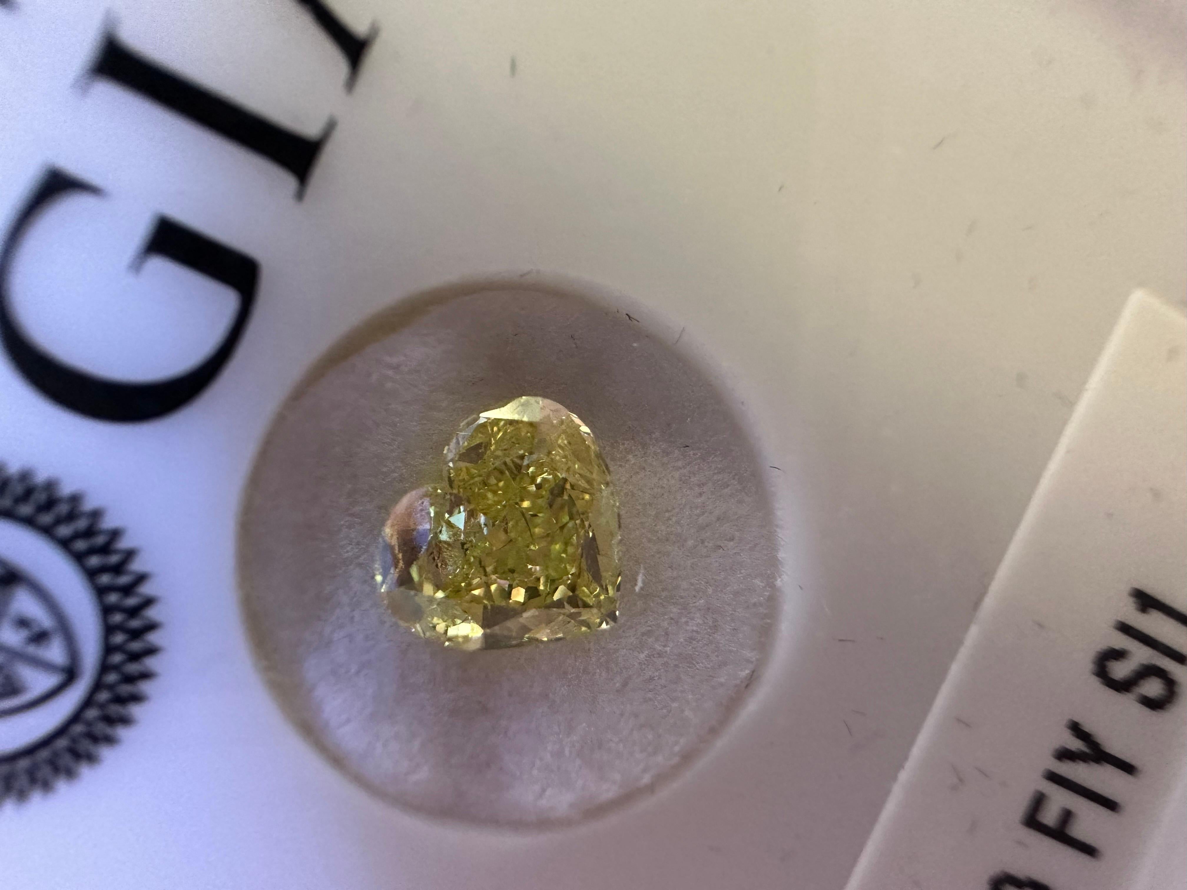 1.50ct GIA certified Heart diamond Fancy Intense Yellow In New Condition For Sale In Boca Raton, FL