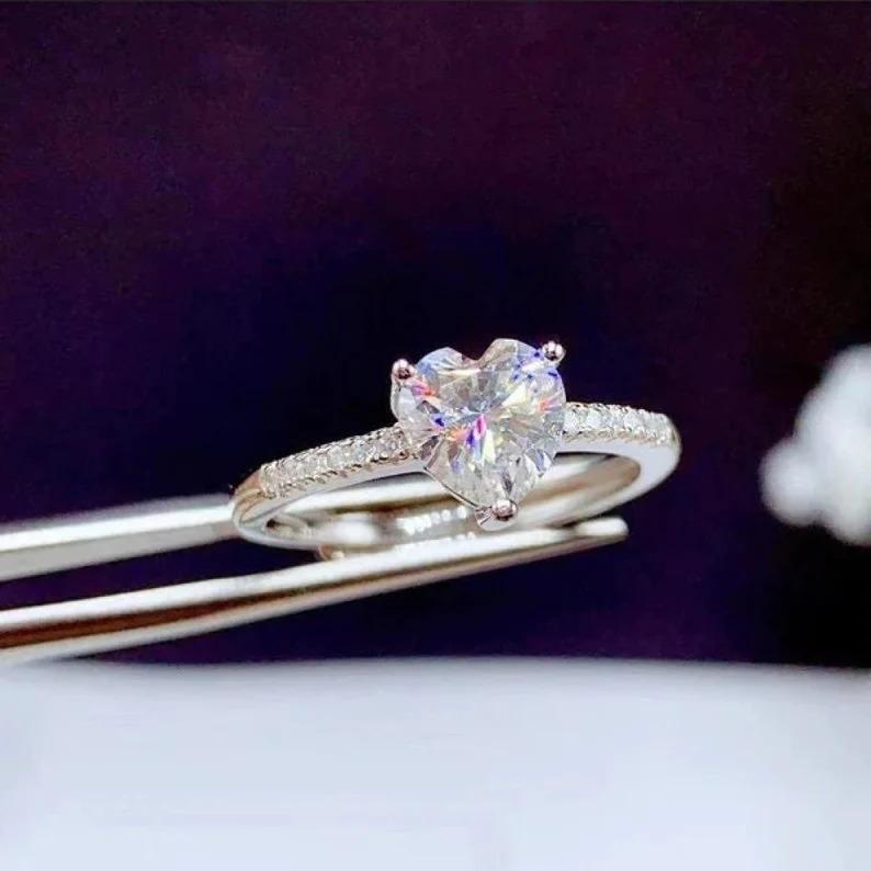 1,50 Karat Herzschliff Moissanit Solitär Ring 925 Sterling Silber Prinzessinnenschliff Ring für Damen oder Herren