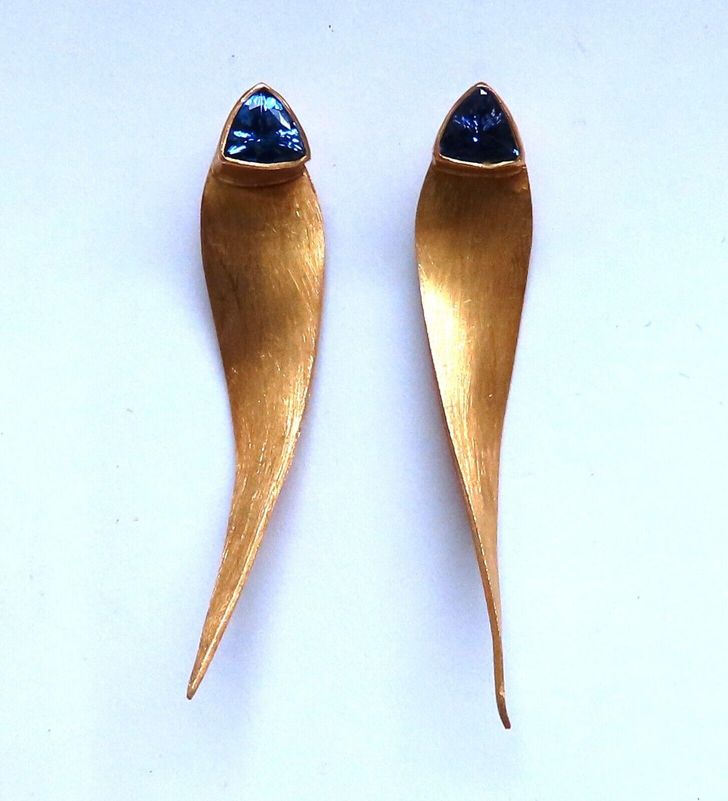 1.50ct Natural Trilliant Tanzanite earrings 18kt. Gold Handmade In New Condition For Sale In New York, NY