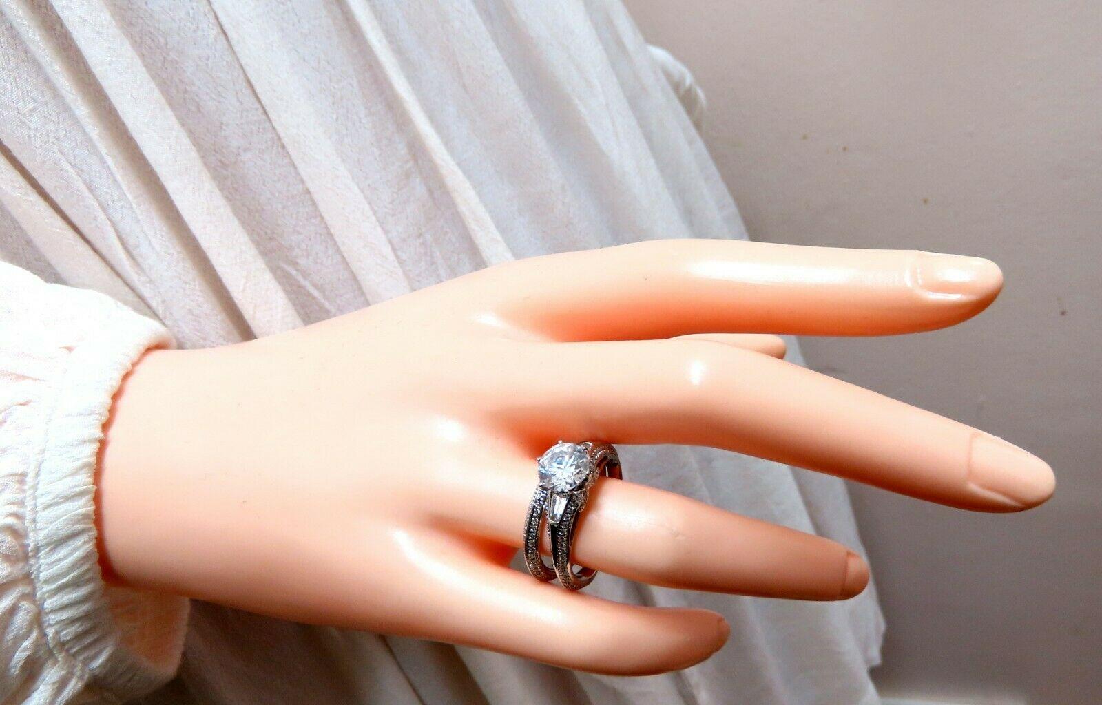 1.50 Carat Natural Zircon Diamonds Engagement Ring Suite Wedding Band 14 Karat For Sale 3