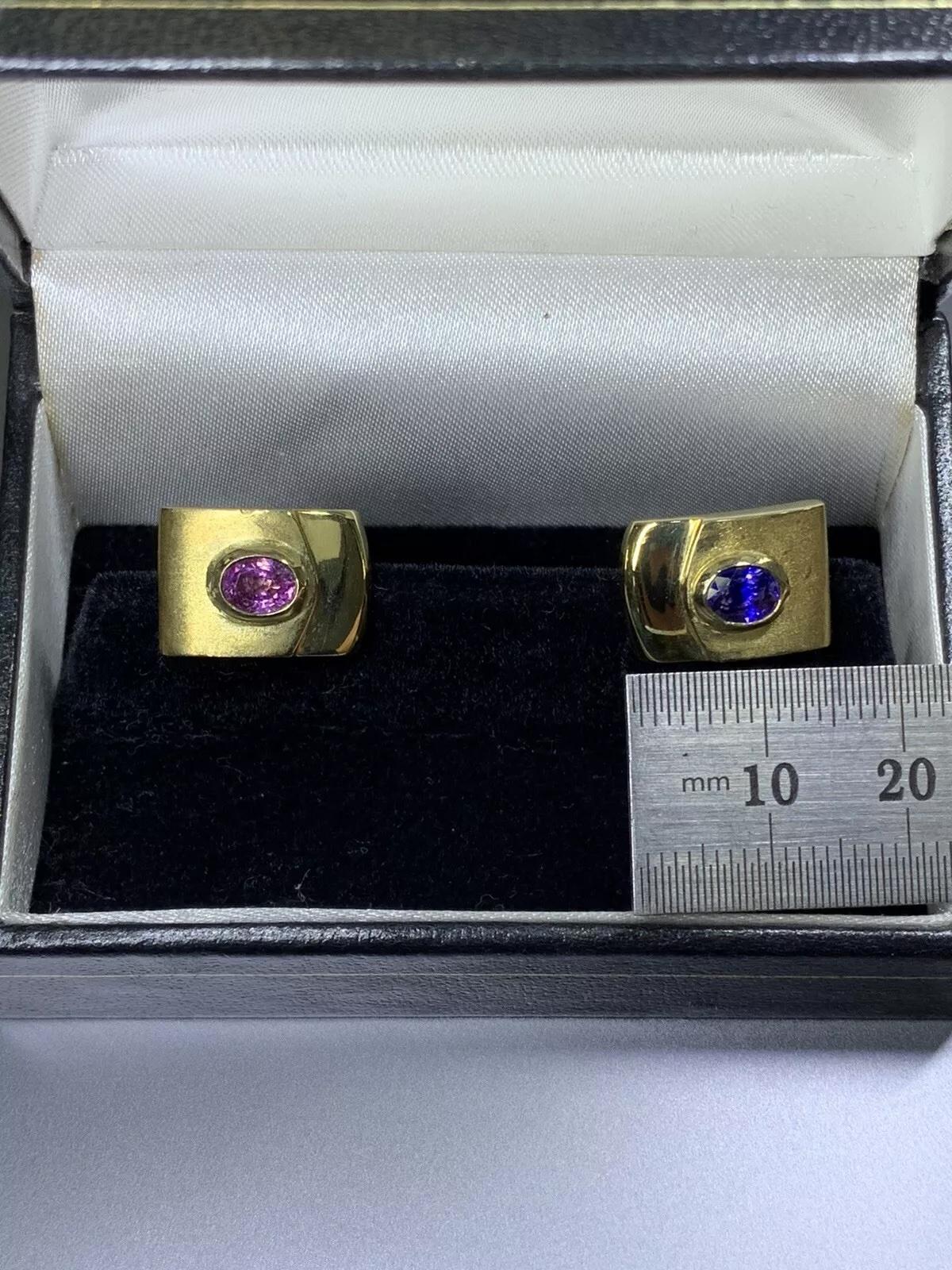 Round Cut 1.50ct Pink andn blue sapphire 18ct yellow gold cufflinks For Sale