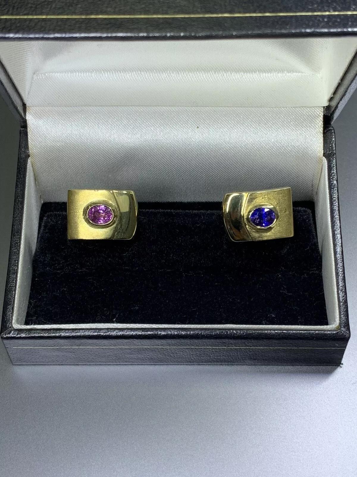 1.50ct Pink andn blue sapphire 18ct yellow gold cufflinks In New Condition For Sale In London, GB