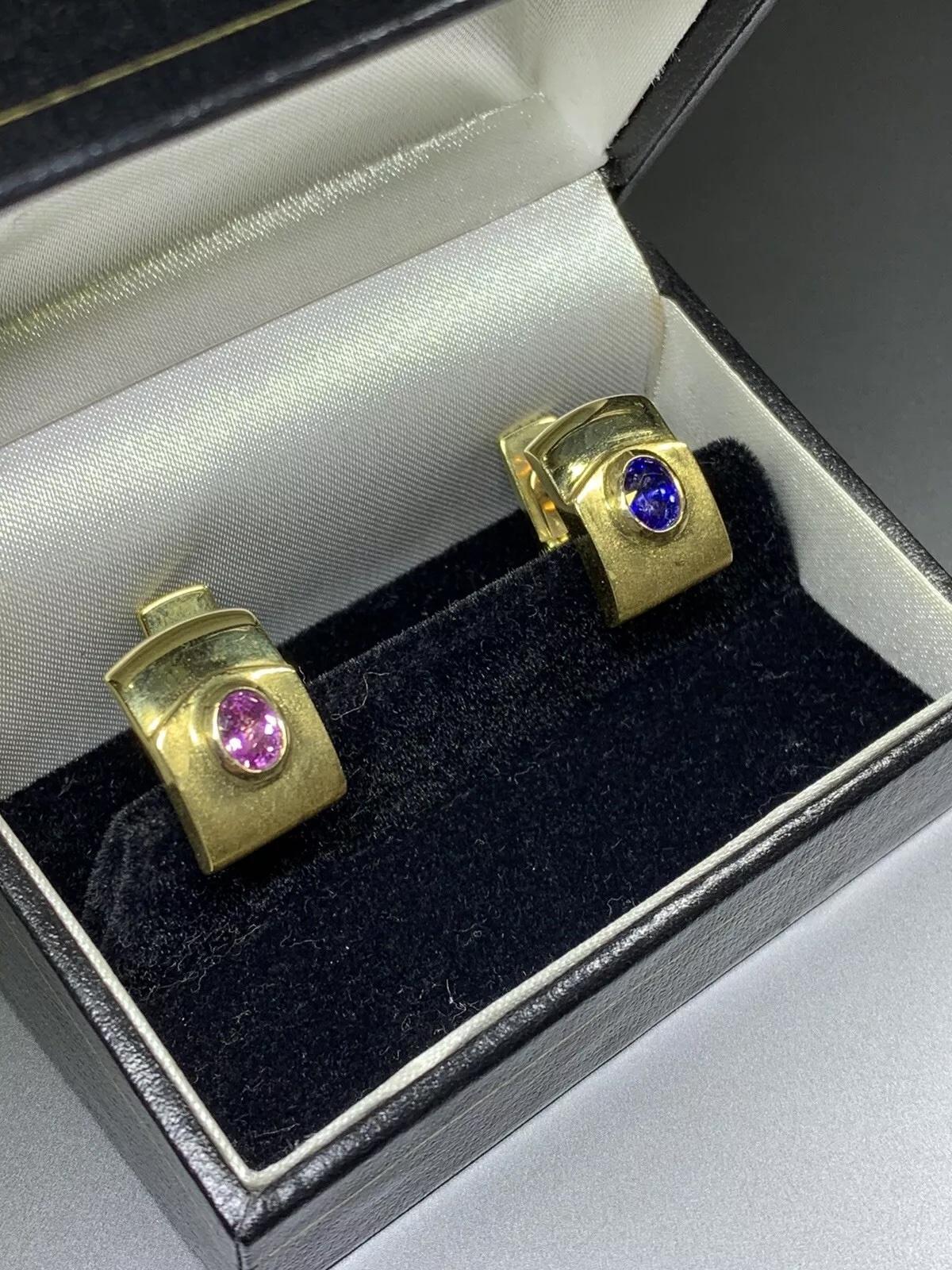 Men's 1.50ct Pink andn blue sapphire 18ct yellow gold cufflinks For Sale