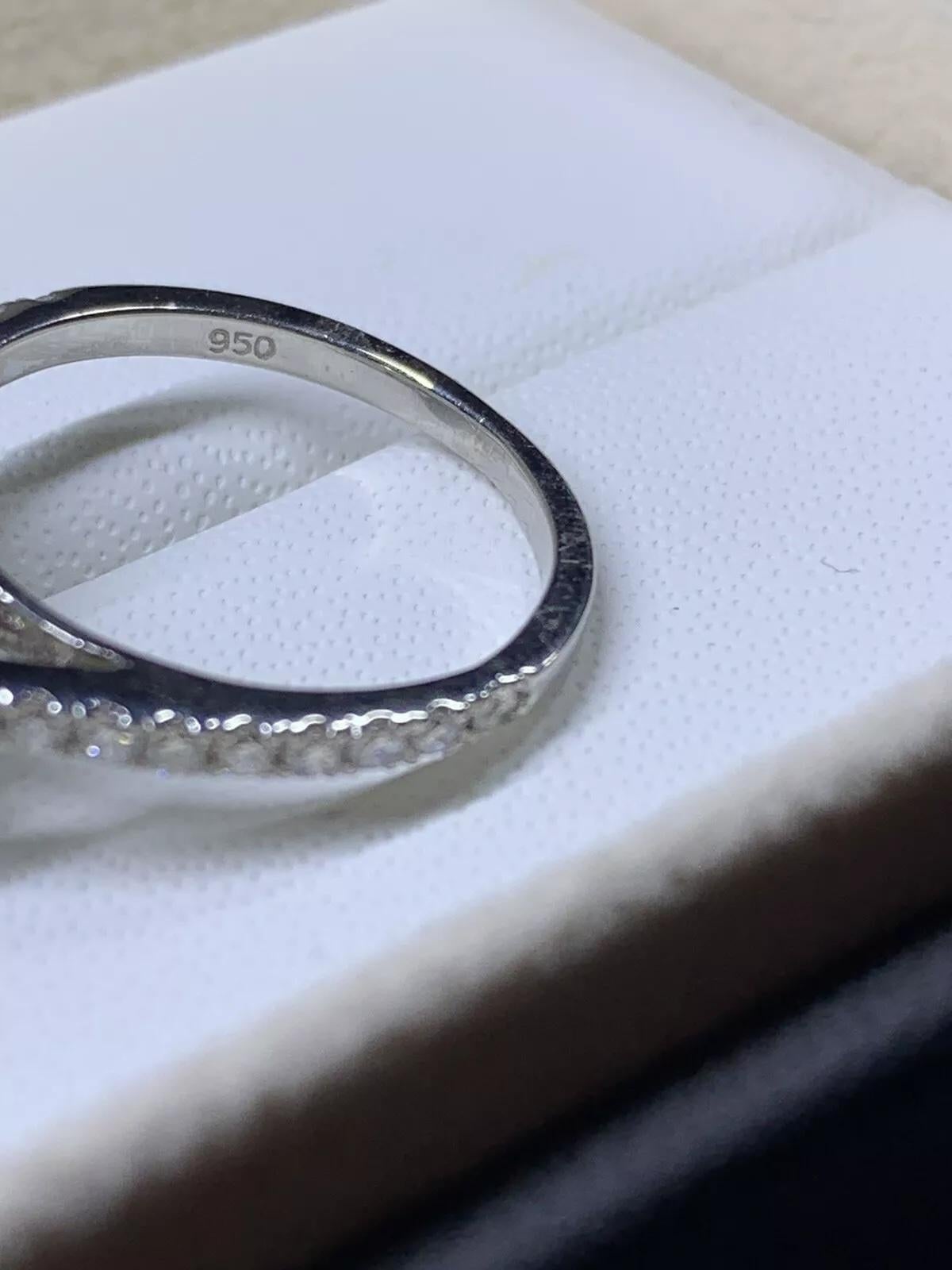 1,50 ct Diamante brillante redondo GIA anillo de compromiso solitario en platino. Corte redondo en venta