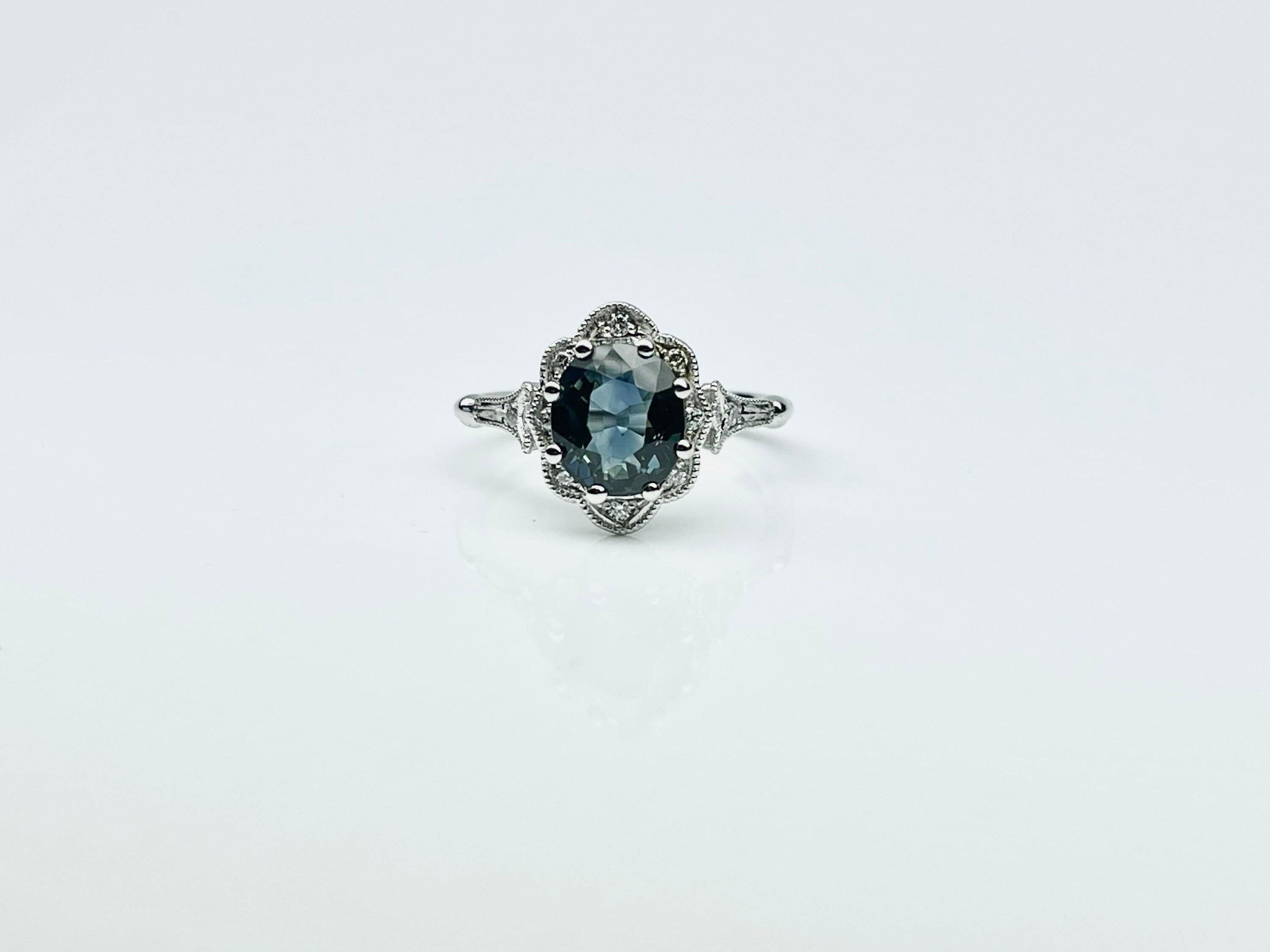 Women's or Men's 1.50ct Sapphire Vintage ring 14KT white gold Handfinished oval engagement ring For Sale