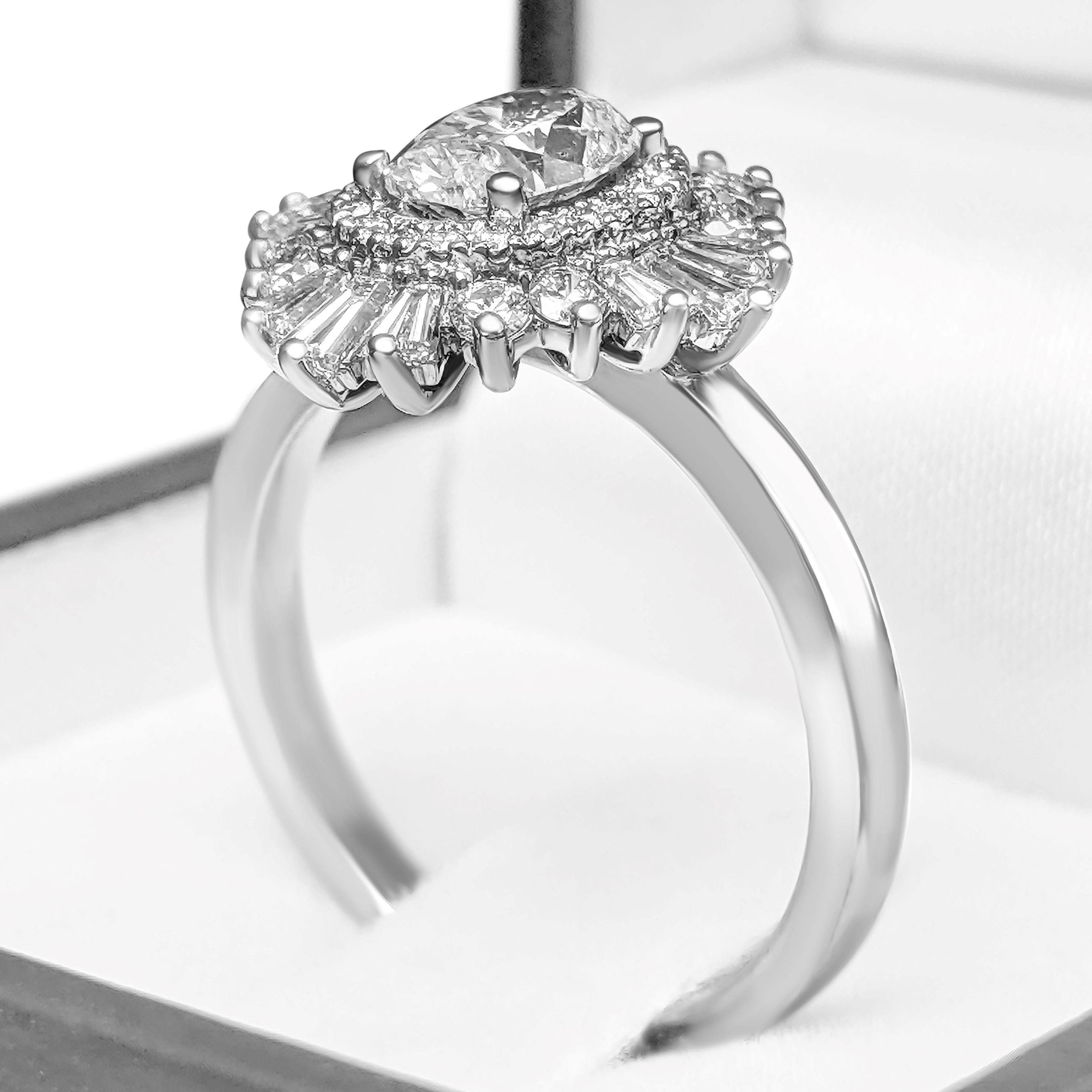 Art Deco NO RESERVE - 1.50cttw Diamond Ballerina Halo, 14k White Gold Ring