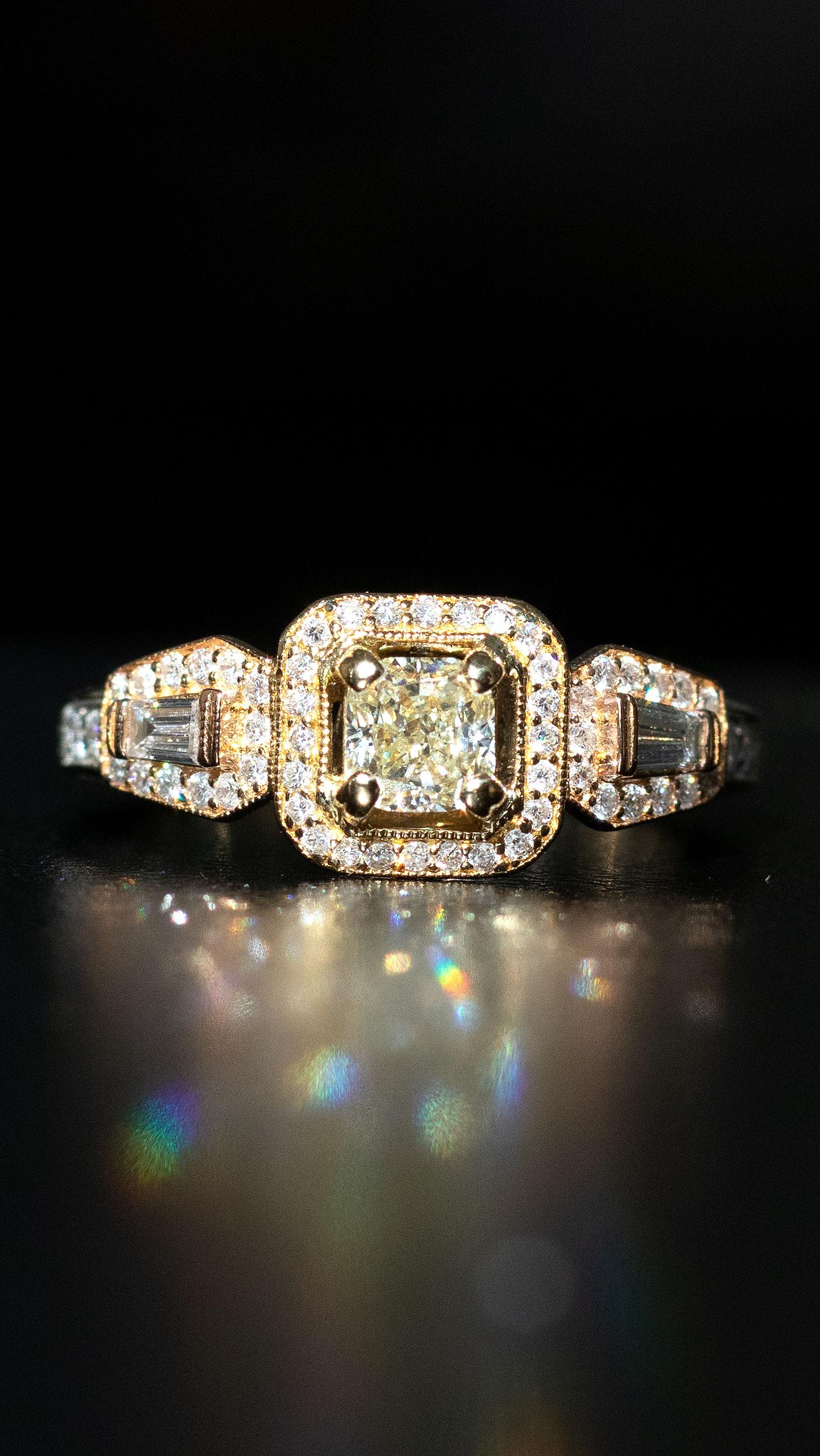 18k Tri Tone 1.50ctw Cushion Center Three Diamond Pave Ring

When it comes to capturing the essence of timeless elegance, the 18k Tri-Tone 1.50ctw Cushion Center Three Diamond Pave Ring truly stands out. This exquisite piece of jewelry is a