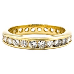 1.50ctw Diamond Eternity Ring in 18kt Yellow Gold
