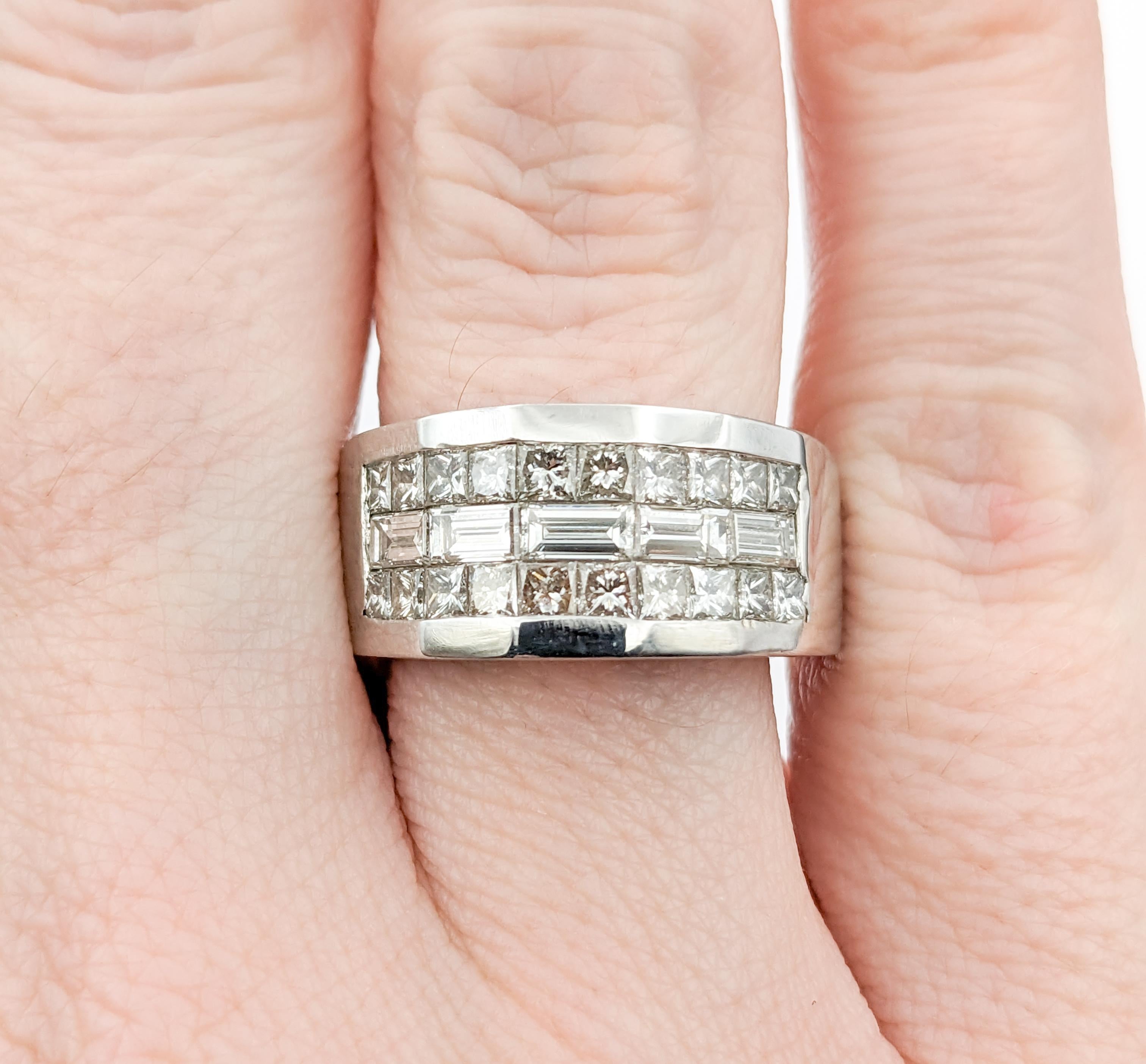 1.50ctw Diamond Ring In White Gold In Excellent Condition For Sale In Bloomington, MN
