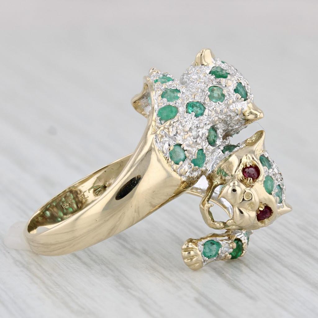 Gemstone Information:
- Natural Diamonds -
Total Carats - 1.50ctw
Cut - Round Brilliant
Color - H - I
Clarity - SI2 - I1

Metal: 14k White Gold
Weight: 5.1 Grams 
Stamps: 14k
Closure: Hinged with snap top posts
Measurements: 18.3 x 2.8 mm
