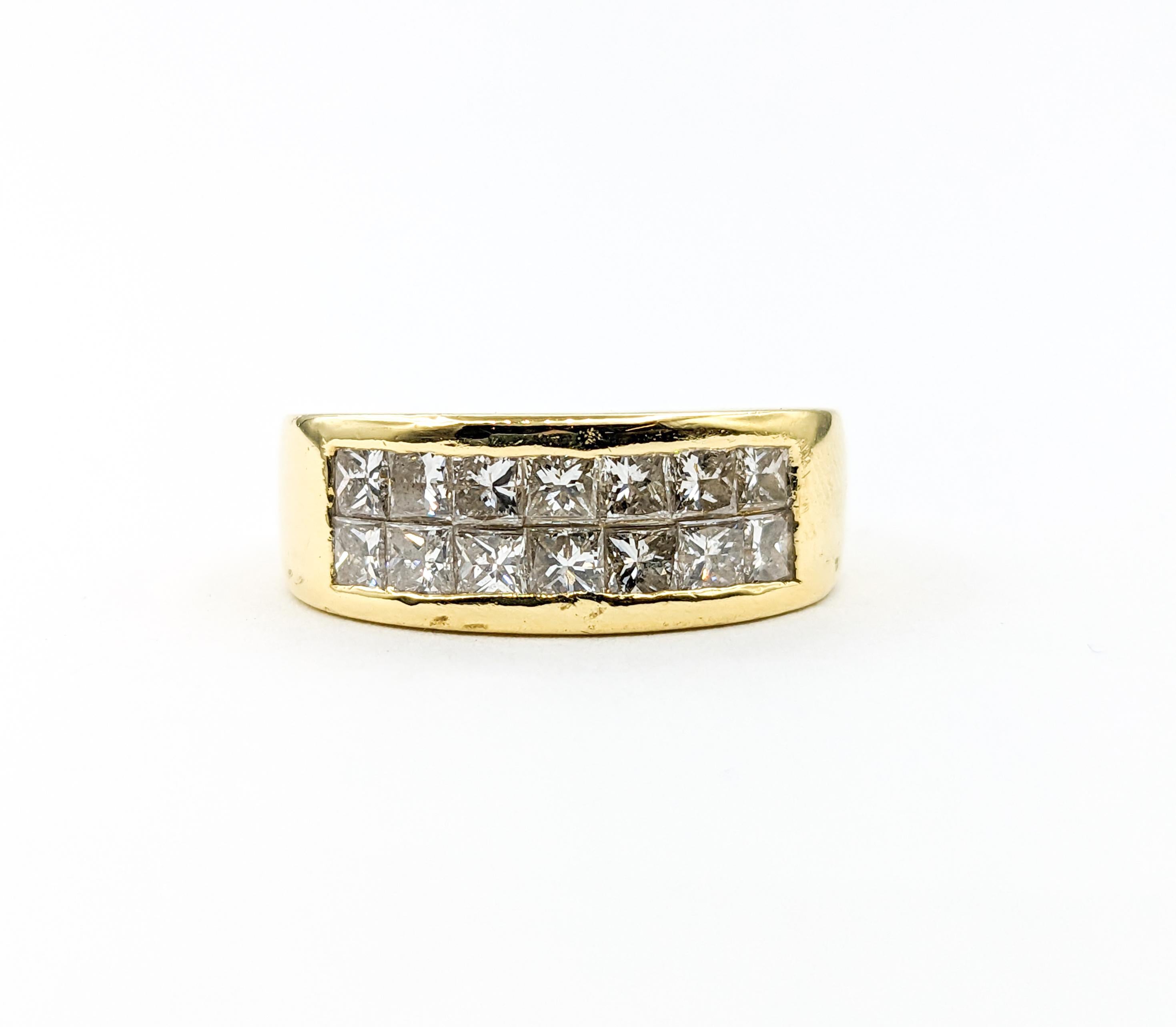 1.50ctw Princess-cut Diamond Ring In Yellow Gold

Behold the splendor of this magnificent two-row ring, elegantly fashioned from 18kt yellow gold, boasting a total of 1.50 carats of princess-cut diamonds. These resplendent diamonds gleam with SI