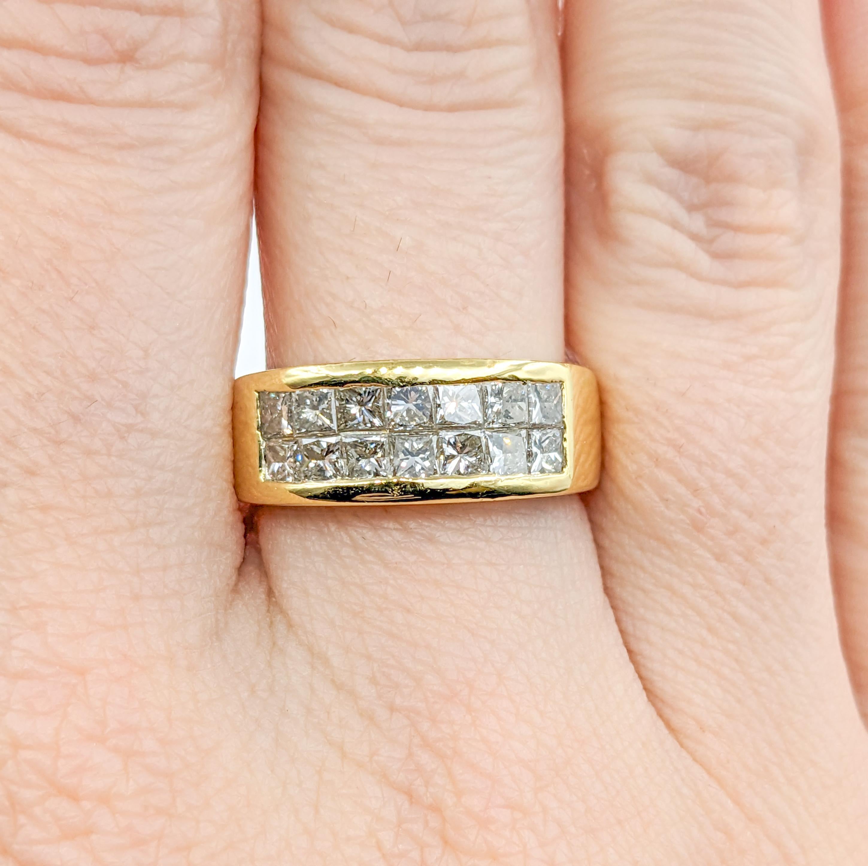 1.50ctw Princess-cut Diamond Ring In 18k Yellow Gold In Excellent Condition For Sale In Bloomington, MN