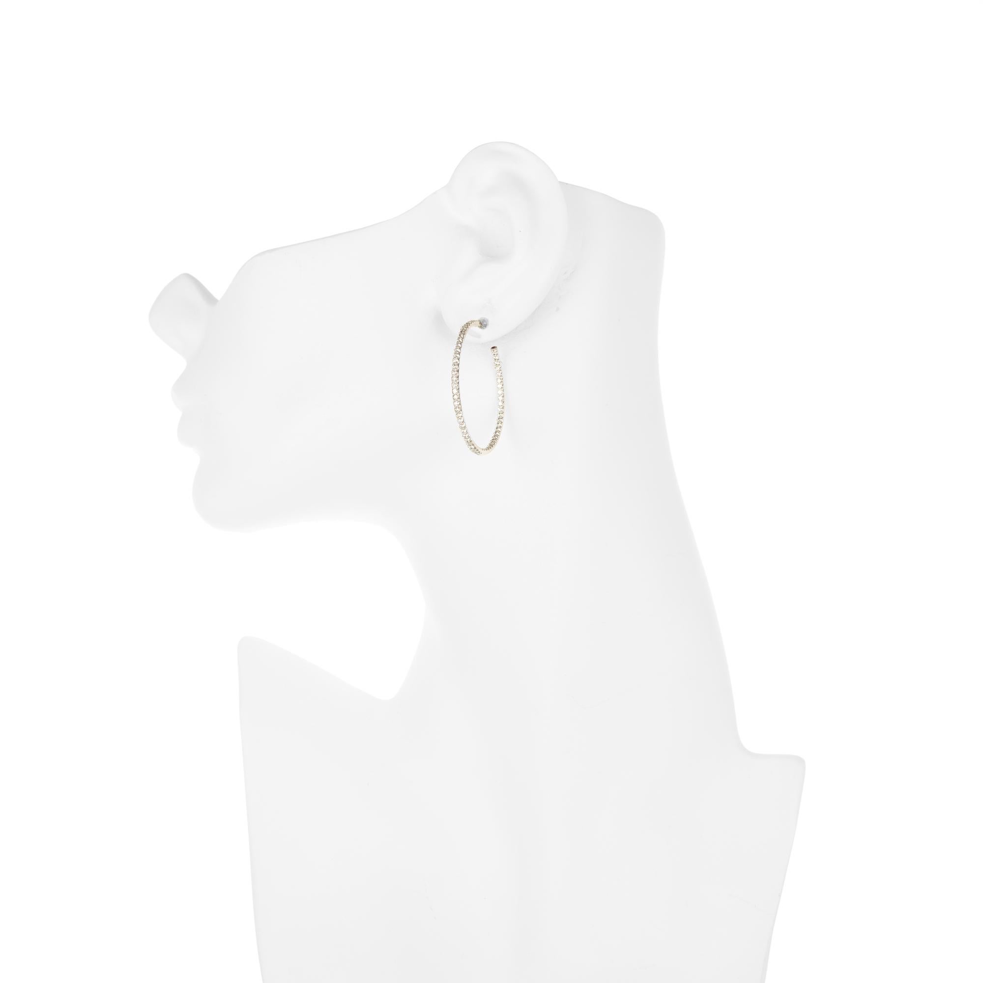 Roberto Coin Boucles d'oreilles en or blanc 18 carats avec rubis et diamants de 1,51 carat Pour femmes en vente