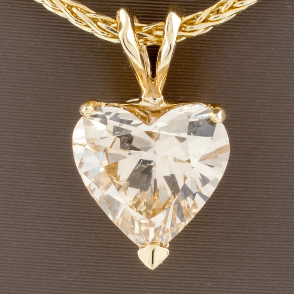 Modern 1.51 Carat Heart Shaped Diamond Solitaire Pendant Gold Wheat Chain