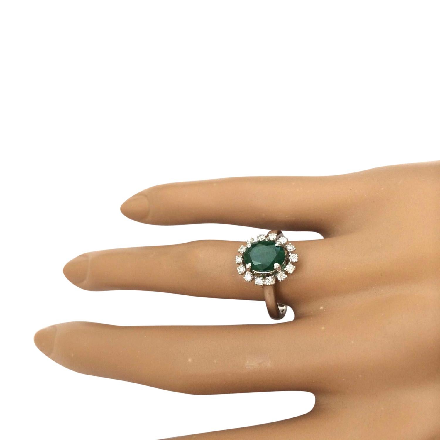 Women's 1.51 Carat Natural Emerald 14 Karat Solid White Gold Diamond Ring For Sale