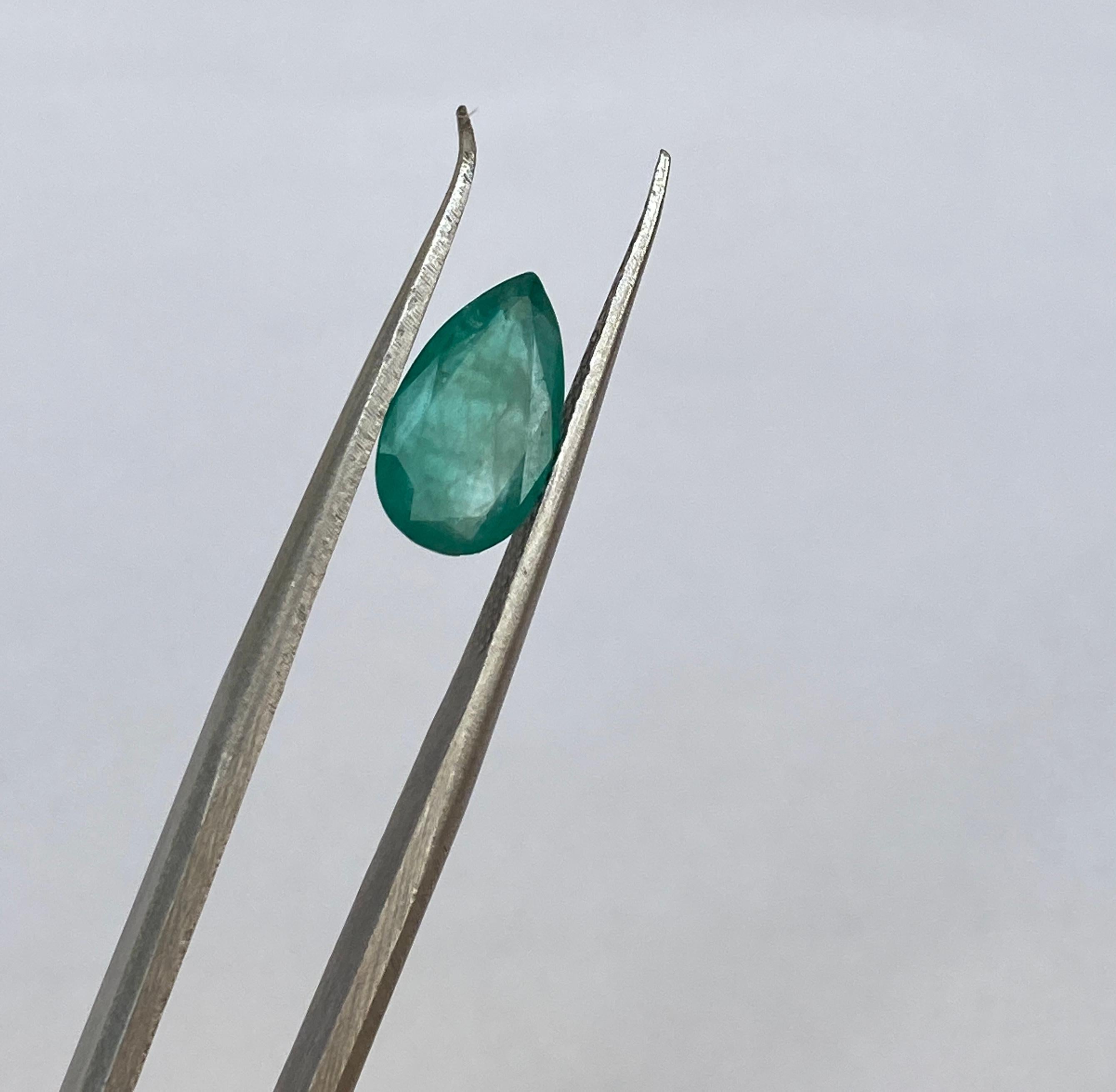 Women's or Men's 1.51 Carat Natural Loose Emerald Stone Pear Mixed Cut Gemstone For Sale