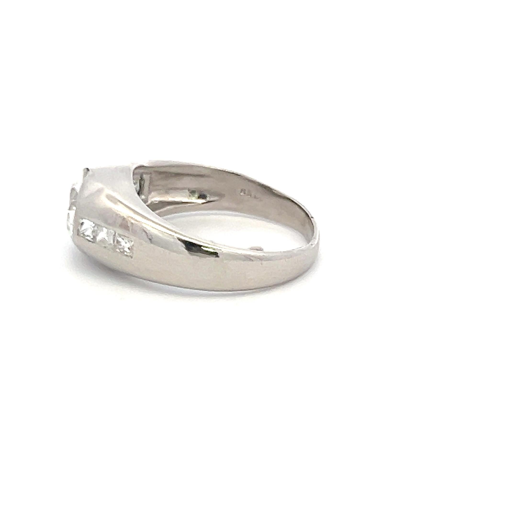 Bague de fiançailles en platine avec diamant taille européenne ancienne de 1,51 carat G I1 et autres tailles Bon état - En vente à New York, NY