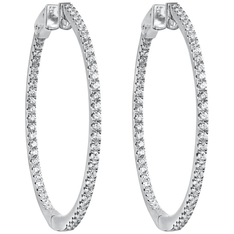 1.51 Carat Round Diamond Pave Hoop Earrings For Sale at 1stdibs