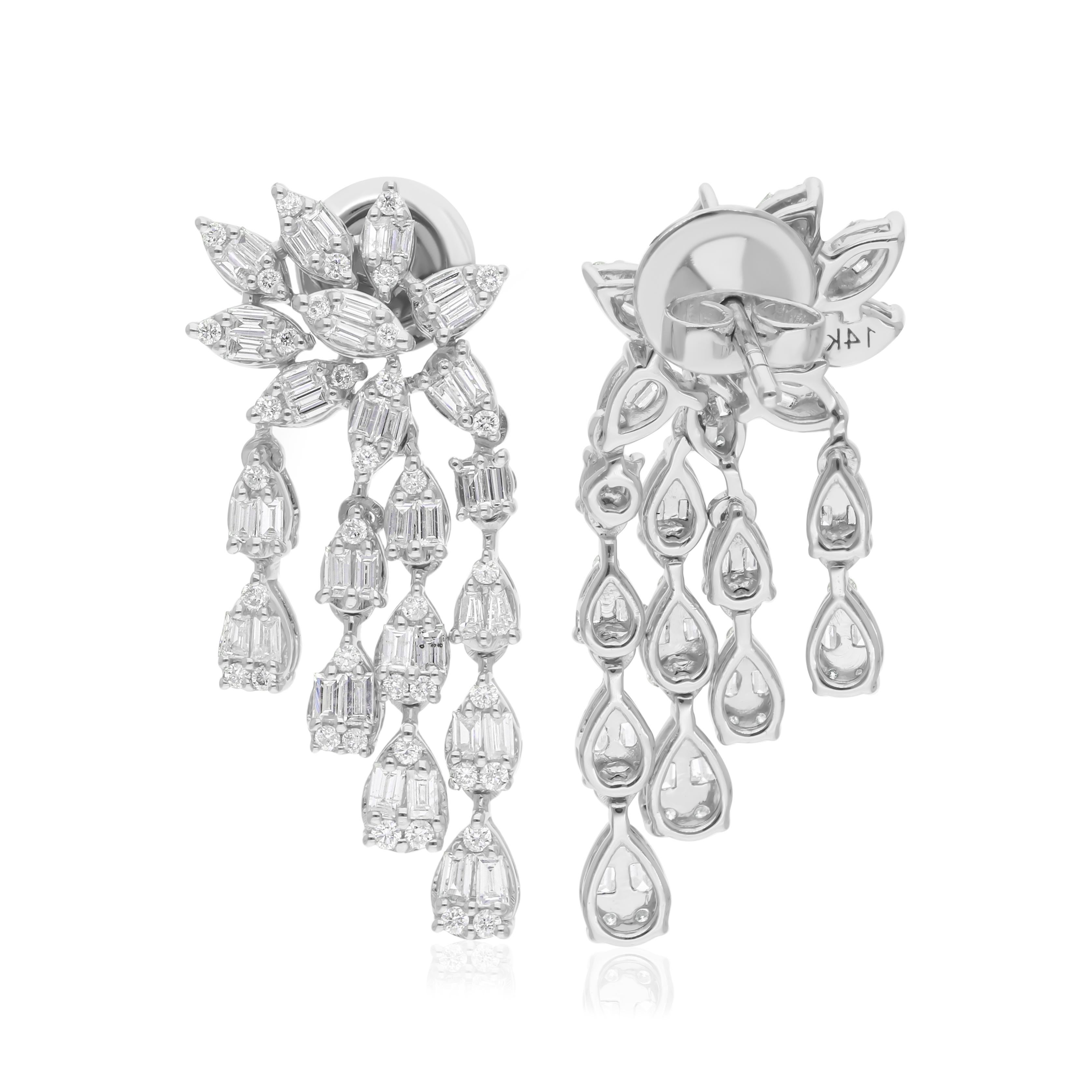 Diese exquisiten Ohrringe sind aus 14-karätigem Gold gegossen und mit 1,51 Karat funkelnden Diamanten besetzt.

FOLLOW SPECTRUM JEWELS Storefront, um die neueste Collection'S und exklusive Stücke zu sehen. Spectrum Jewels ist stolz darauf, ein Top