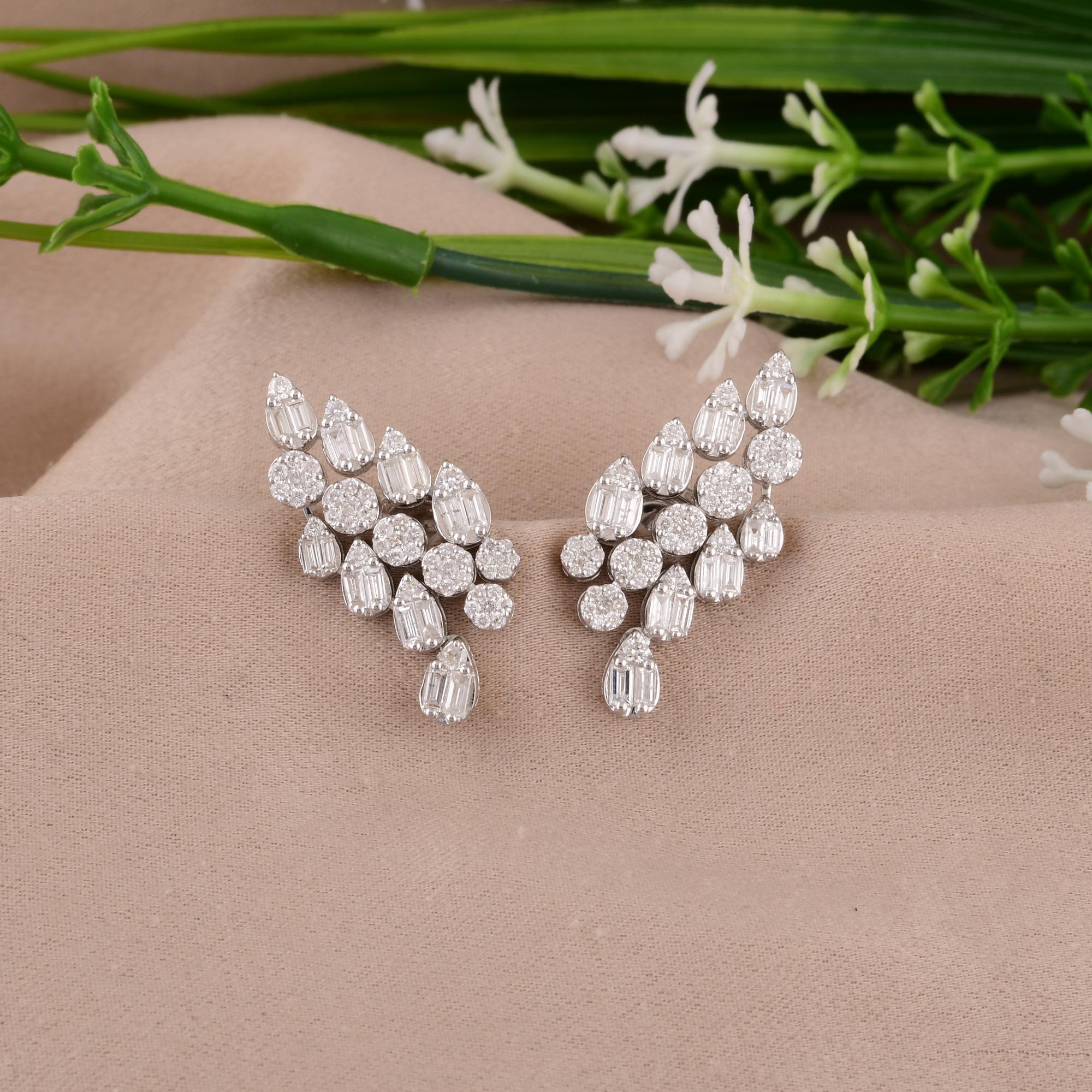 Moderne Boucles d'oreilles en or blanc 18 carats avec diamants taille baguette ronde 1,51 carat SI/H en vente