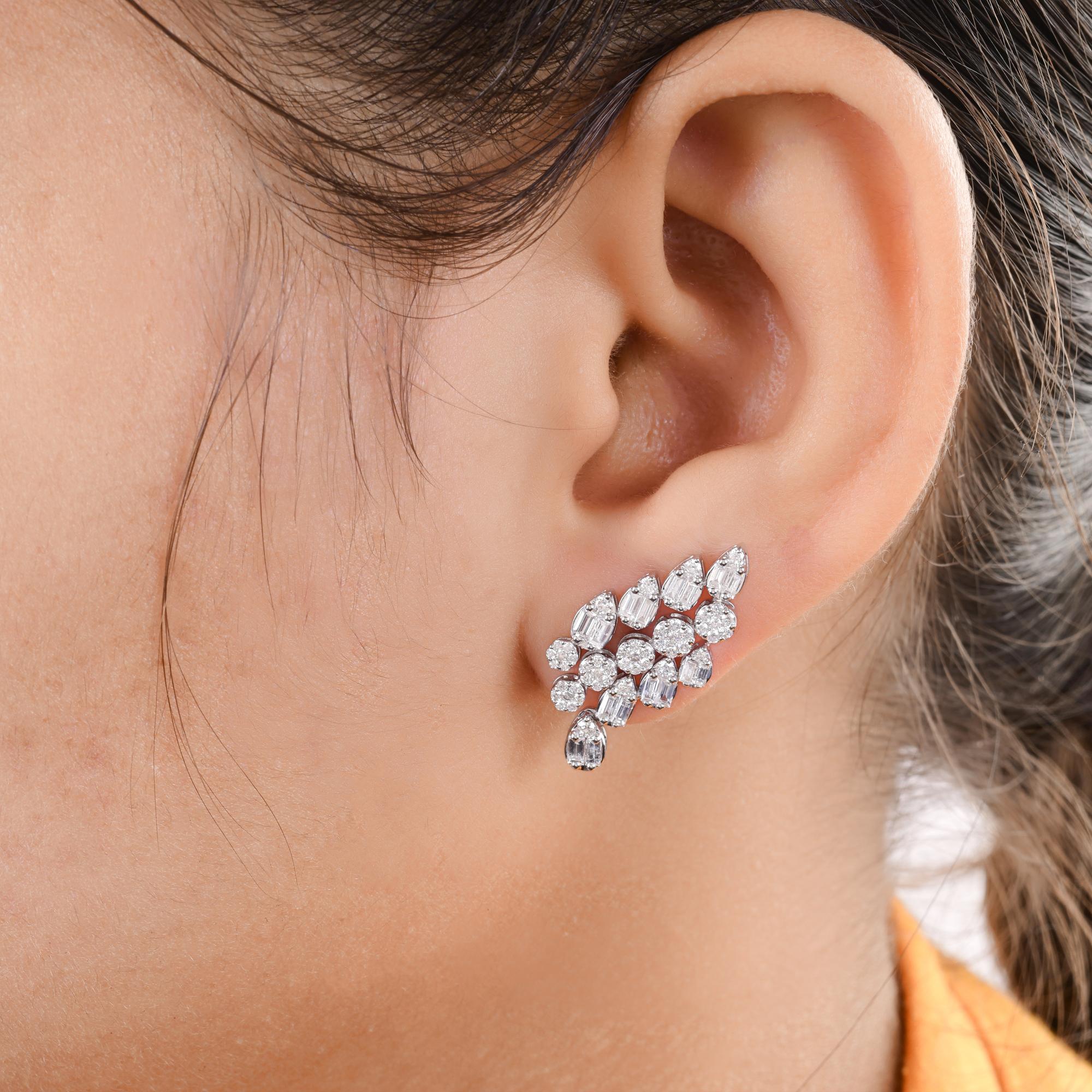 Taille baguette Boucles d'oreilles en or blanc 18 carats avec diamants taille baguette ronde 1,51 carat SI/H en vente
