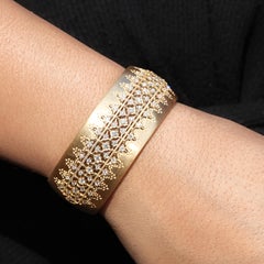 1.51 Carat SI/H Round Brilliant Cut Diamond Bangle Bracelet 14 Karat Yellow Gold