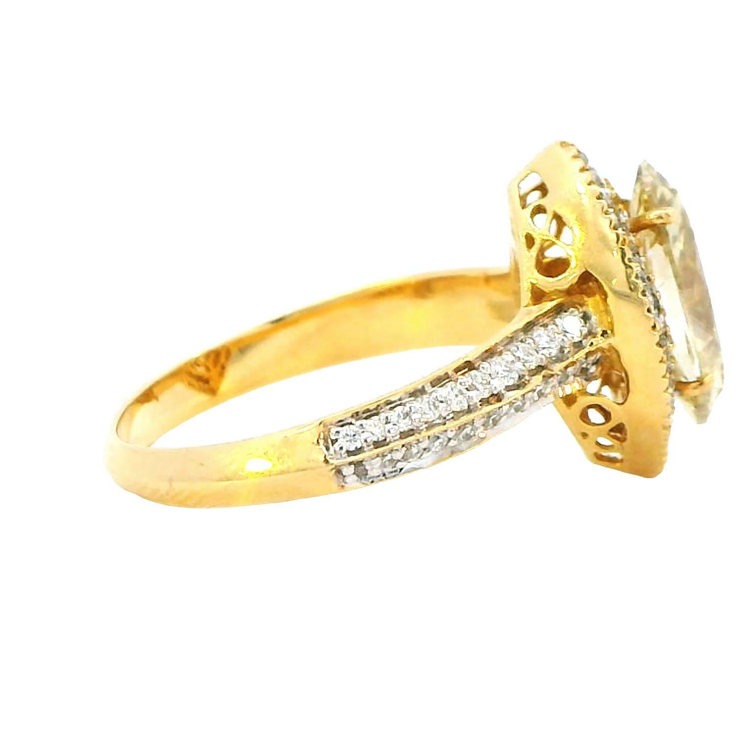 1.51 Carat Yellow Marquise 0.23 Carat Round Cut Diamond Ring 18K Gold In New Condition For Sale In New York, NY