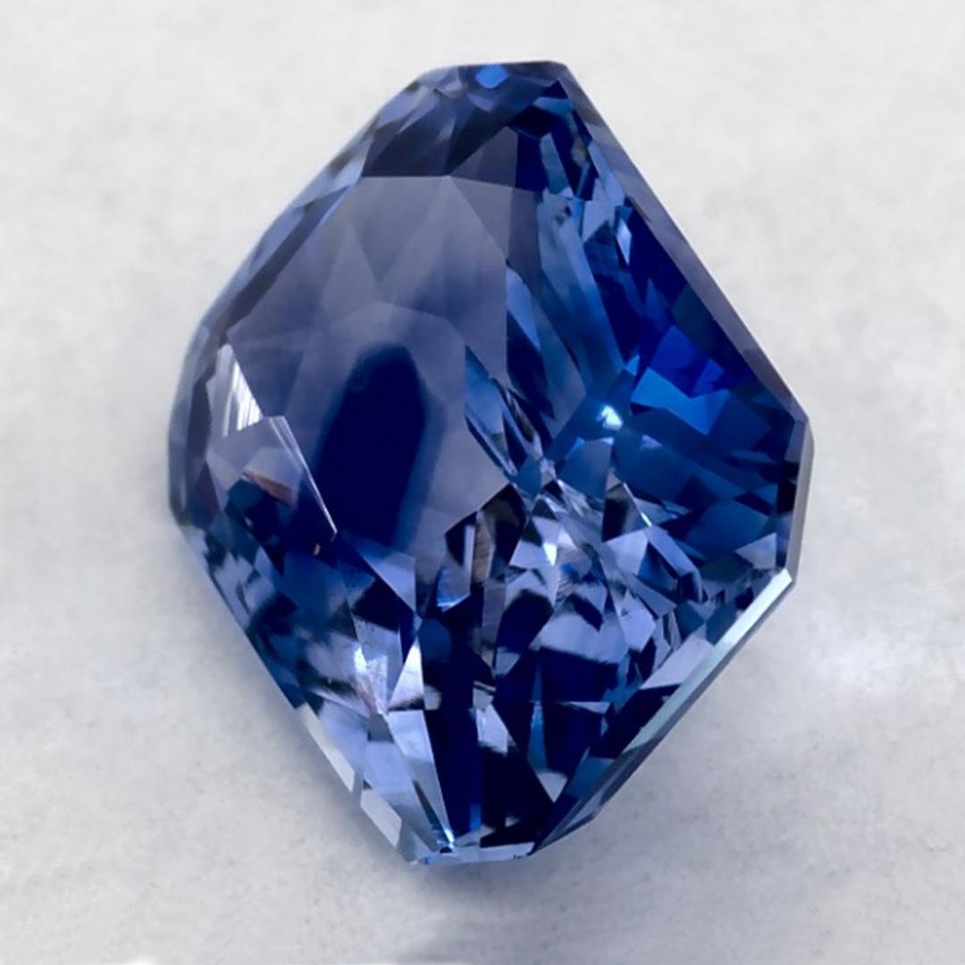 Taille octogone Pierre précieuse taille octogonale saphir bleu 1.51 carat en vente