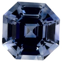 Pierre précieuse taille octogonale saphir bleu 1.51 carat