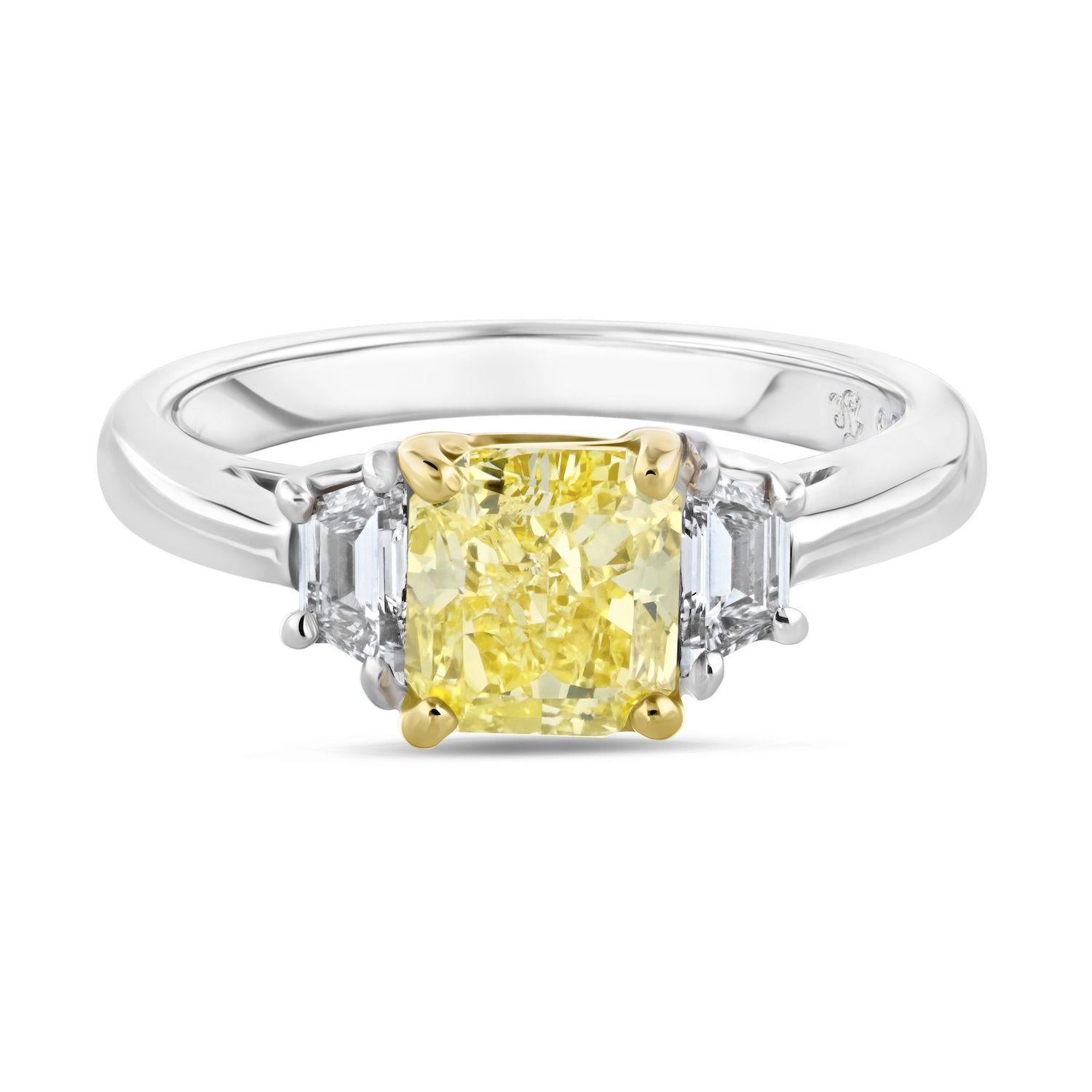 1.51 ct Fancy Intense Yellow Three Stone Diamond Engagement Ring In New Condition For Sale In New York, NY