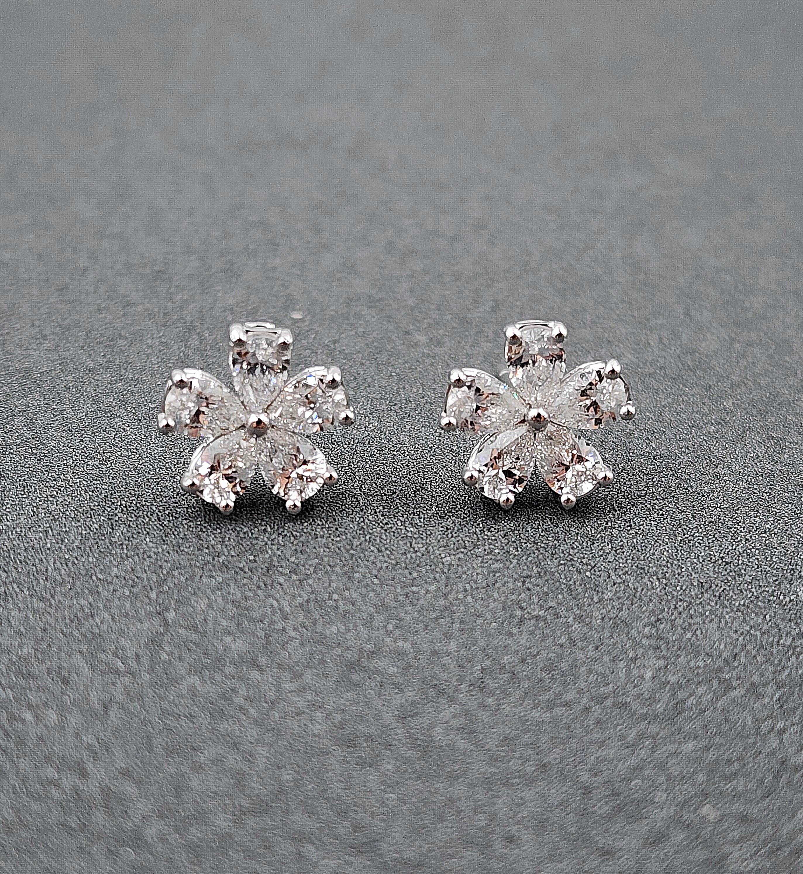 1,51 ct Diamant-Ohrringe in Birnenform (Tropfenschliff) im Angebot
