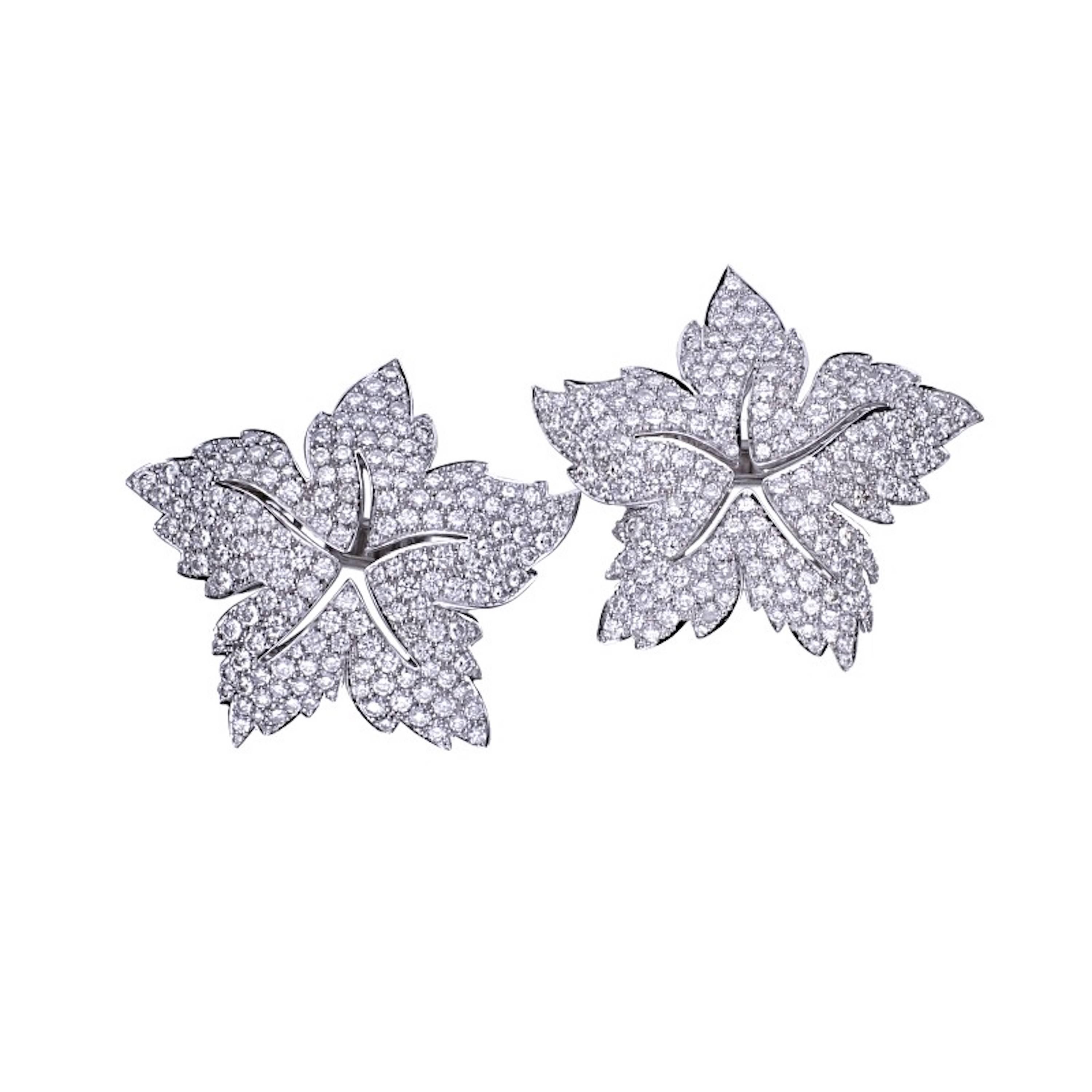 15.10 Carat Diamond 18 Kt. White Gold Star Clip-on Earrings