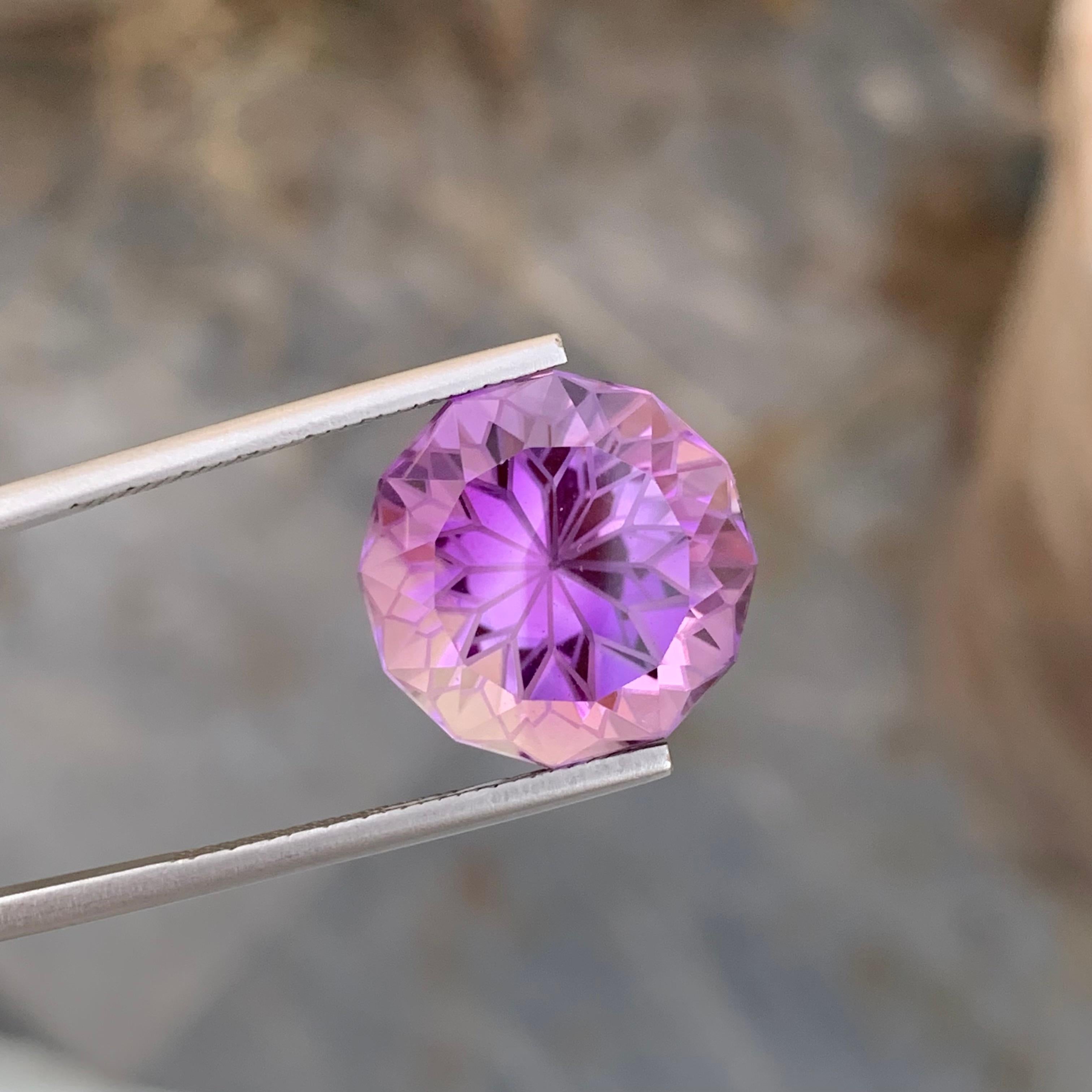 Round Cut 15.10 Carat Natural Loose Amethyst Round Shape Gem For Necklace Jewellery  For Sale