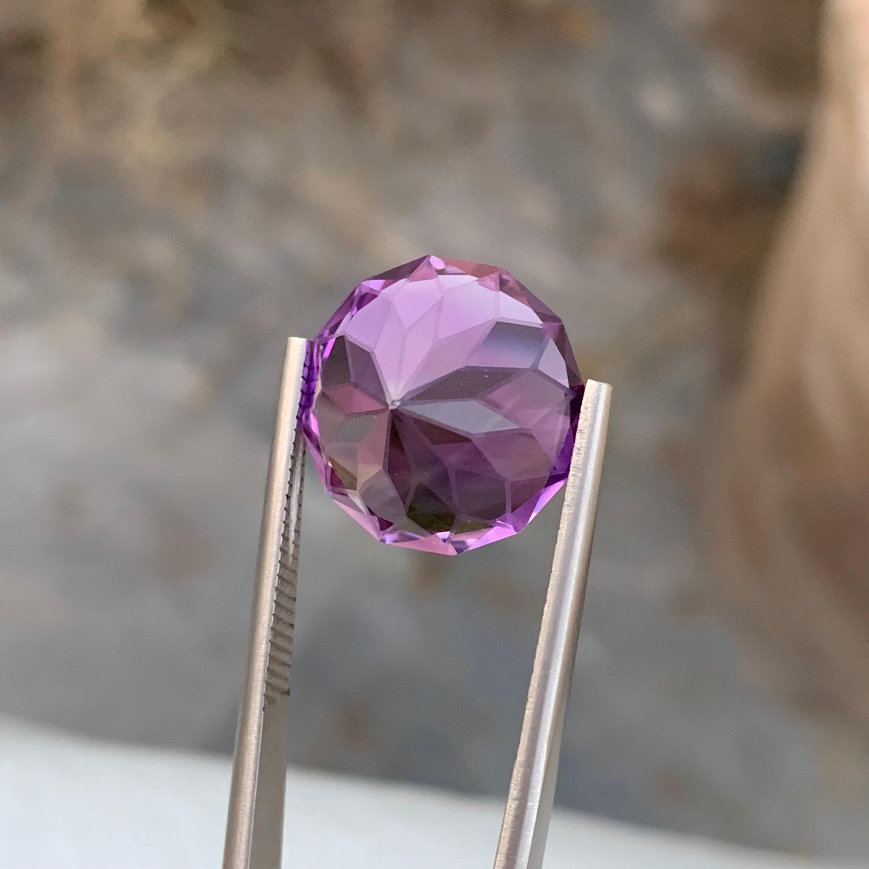 15.10 Carat Natural Loose Amethyst Round Shape Gem For Necklace Jewellery  For Sale 3