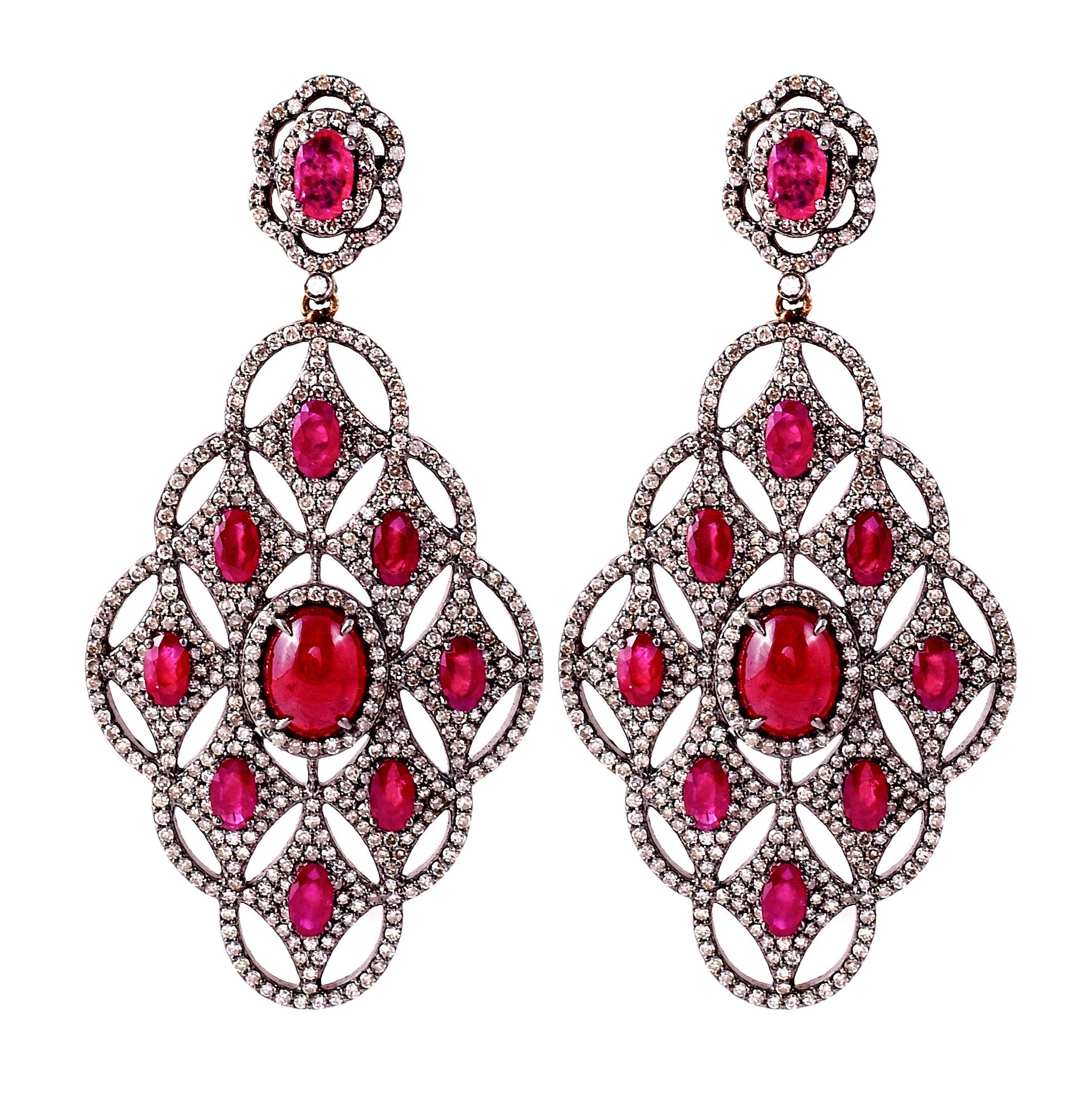 15.10 Carat Ruby and Diamond Cocktail Dangle Earrings in Art-Deco Style In New Condition For Sale In Jaipur, IN