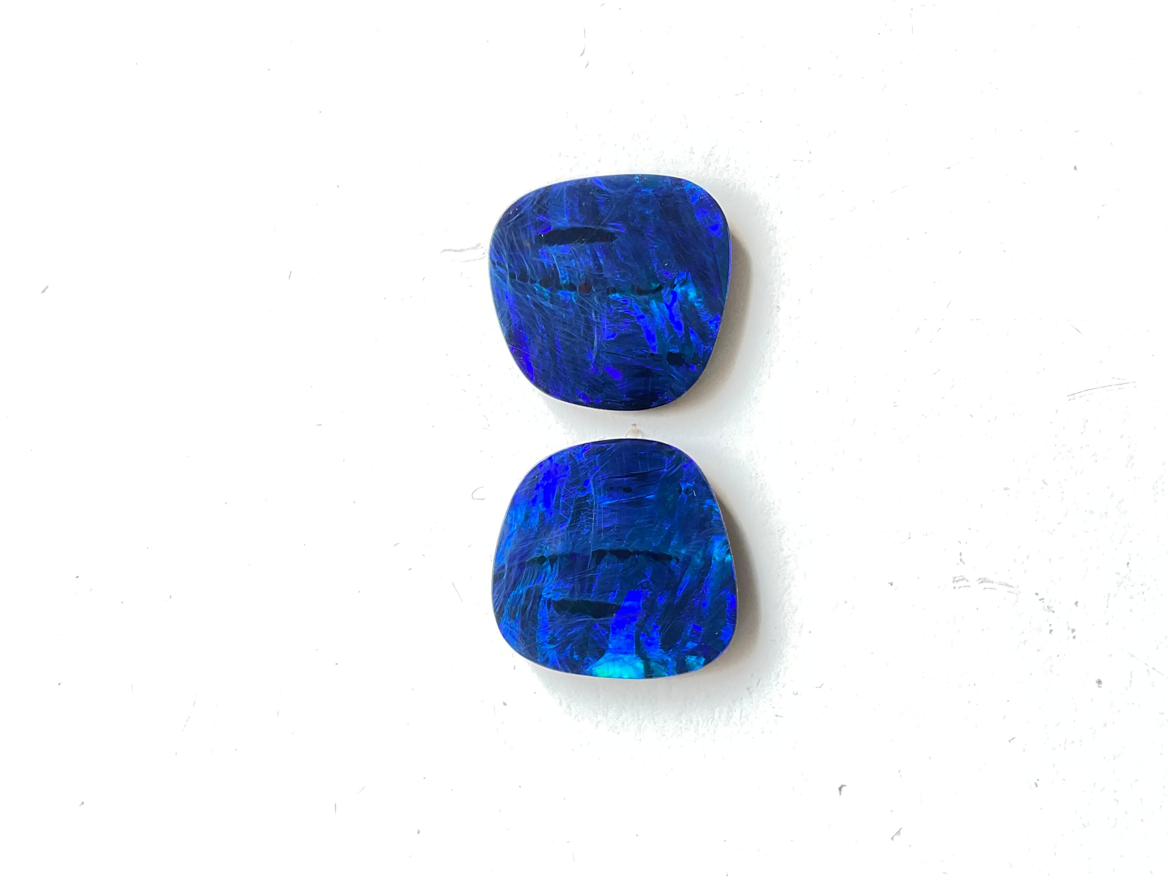 Women's or Men's 15.10 Carats Australian Opal Pair Royal Blue Flash play of Color Stone Gemstone For Sale