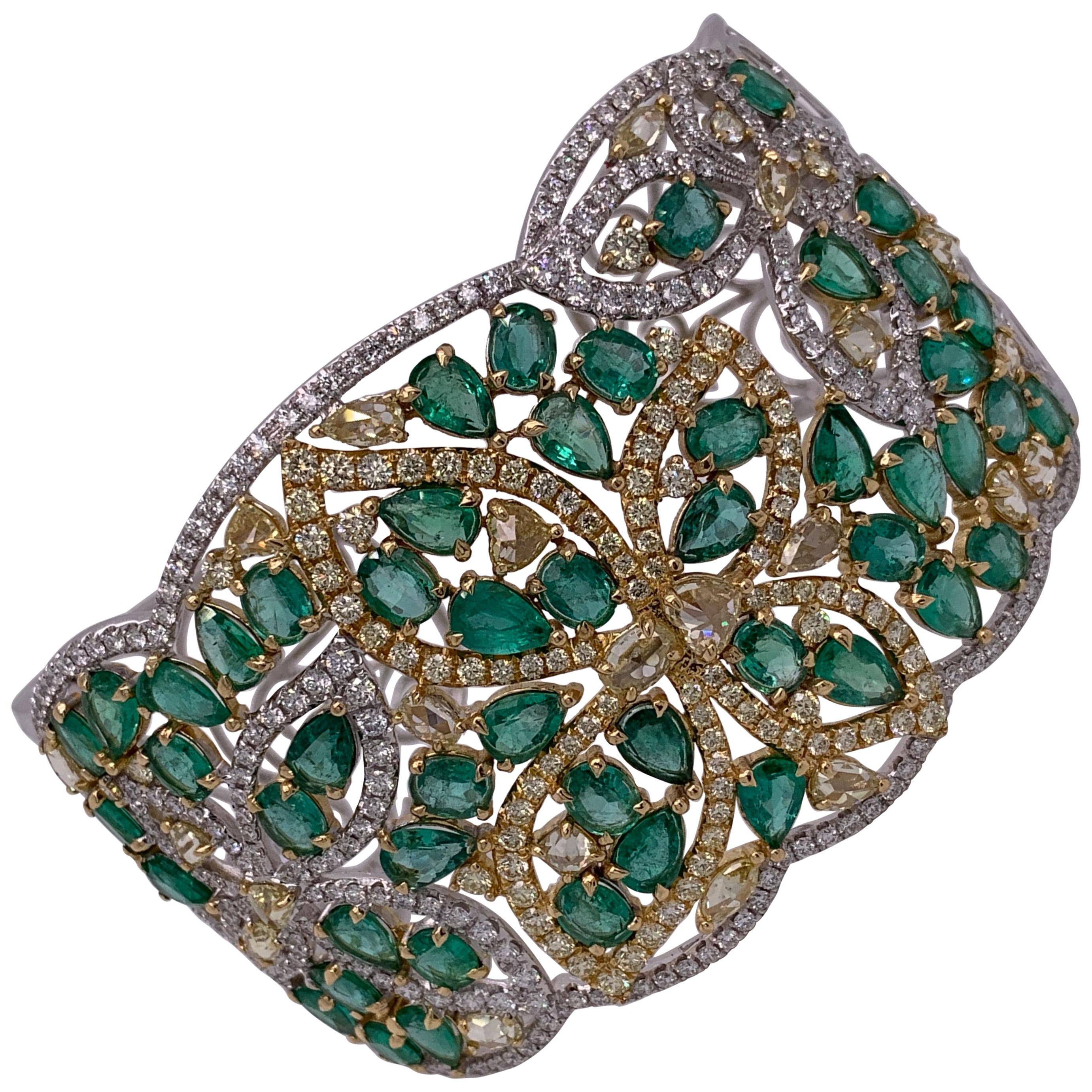 15.13 Carat Natural Emerald and Diamond Cuff Bracelet For Sale
