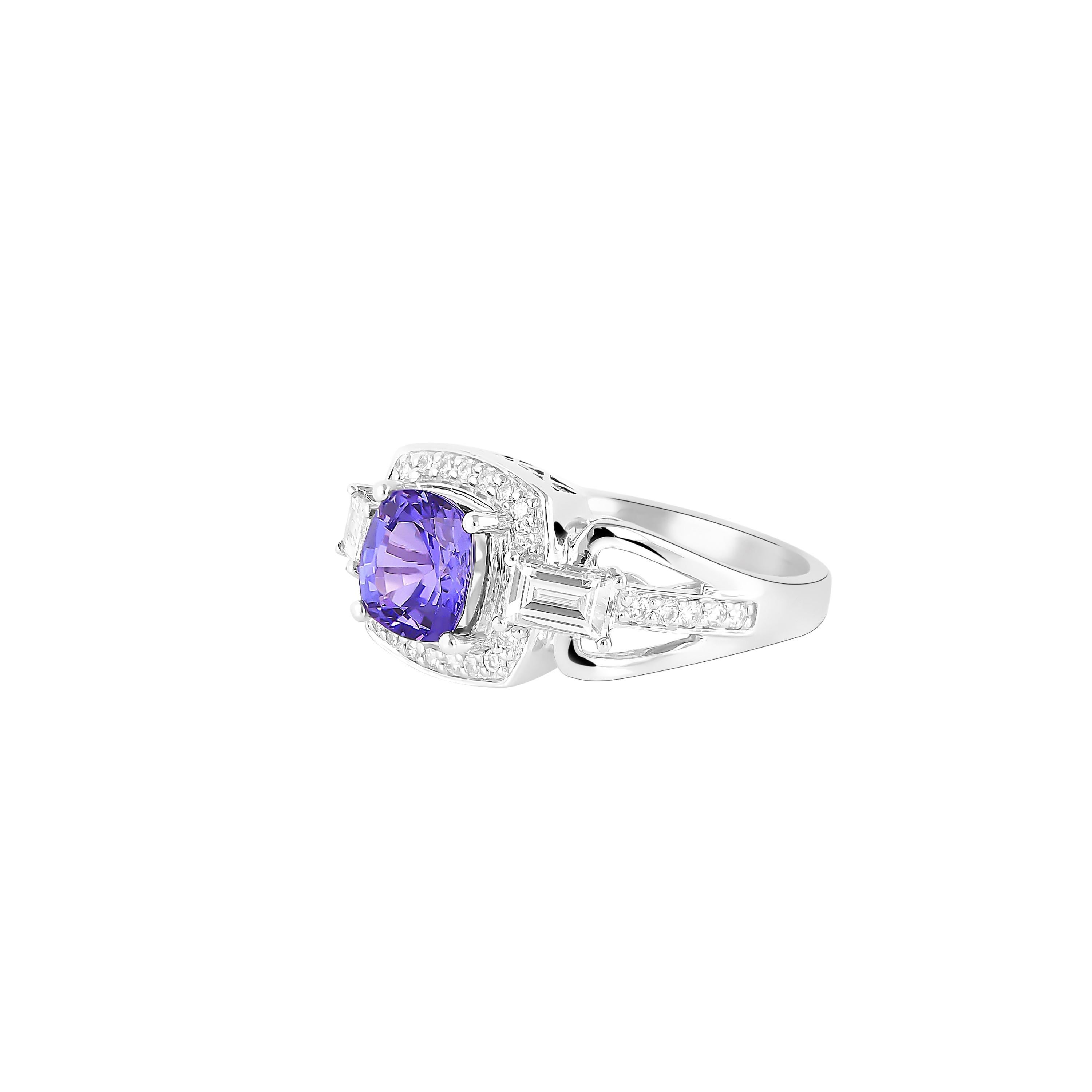 Contemporary 1.516 Carat Tanzanite Ring in 18 Karat White Gold with Diamond. For Sale