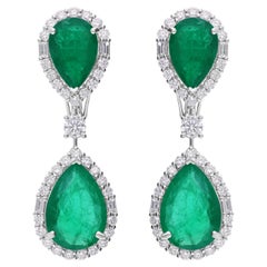 Orecchini a goccia con smeraldo dello Zambia da 15,16 ct. e diamanti da 2,59 ct. in oro bianco 14 ct.