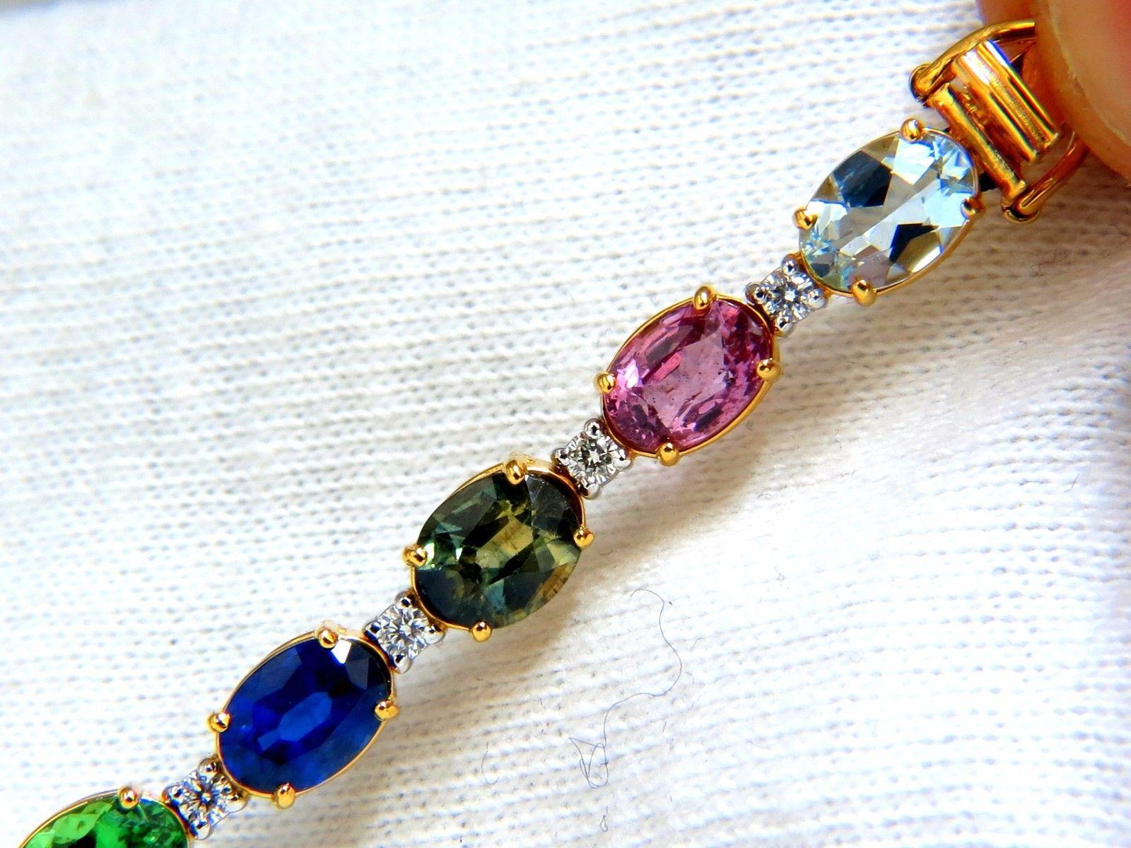 Taille ovale Bracelet en tsavortie, spinelle, tanzanite, aigue-marine, saphir et diamant de 15,17 carats en vente