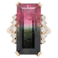 15.1Ct Bi-Color Tourmaline Ring with Earth Mined Diamond Accents: Solid 14K Gold